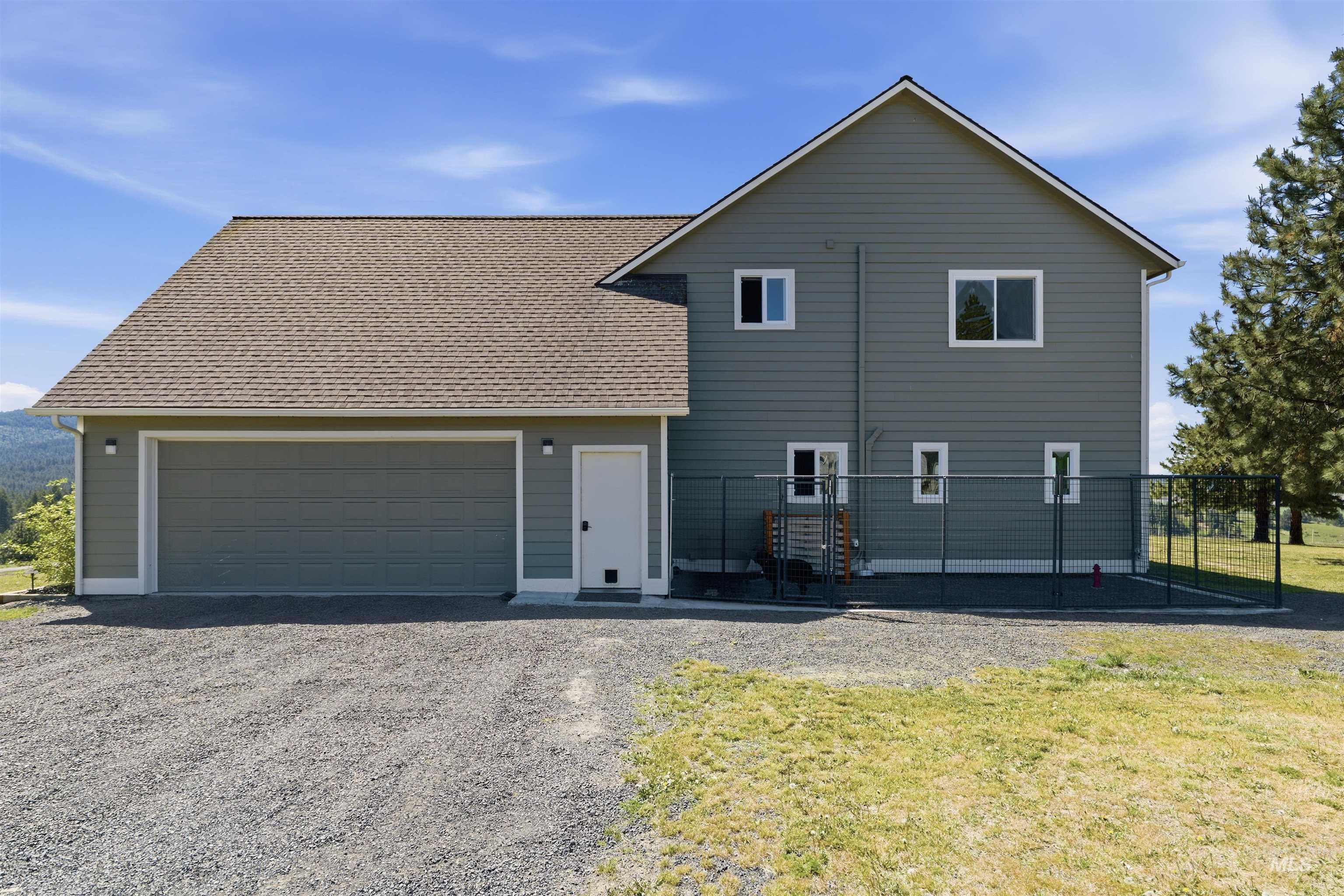 1049 Libey Road, Viola, Idaho 83872, 3 Bedrooms, 3 Bathrooms, Residential For Sale, Price $1,375,000, 98984954