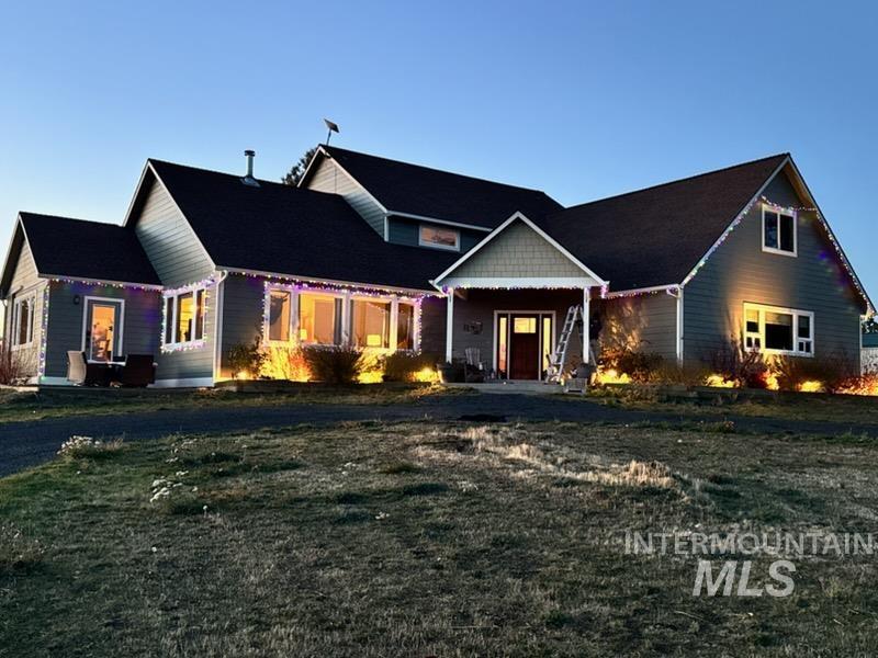 1049 Libey Road, Viola, Idaho 83872, 3 Bedrooms, 3 Bathrooms, Residential For Sale, Price $1,375,000, 98984954