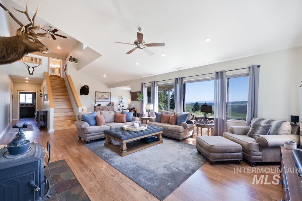 1049 Libey Road, Viola, Idaho 83872, 3 Bedrooms, 3 Bathrooms, Residential For Sale, Price $1,375,000, 98984954