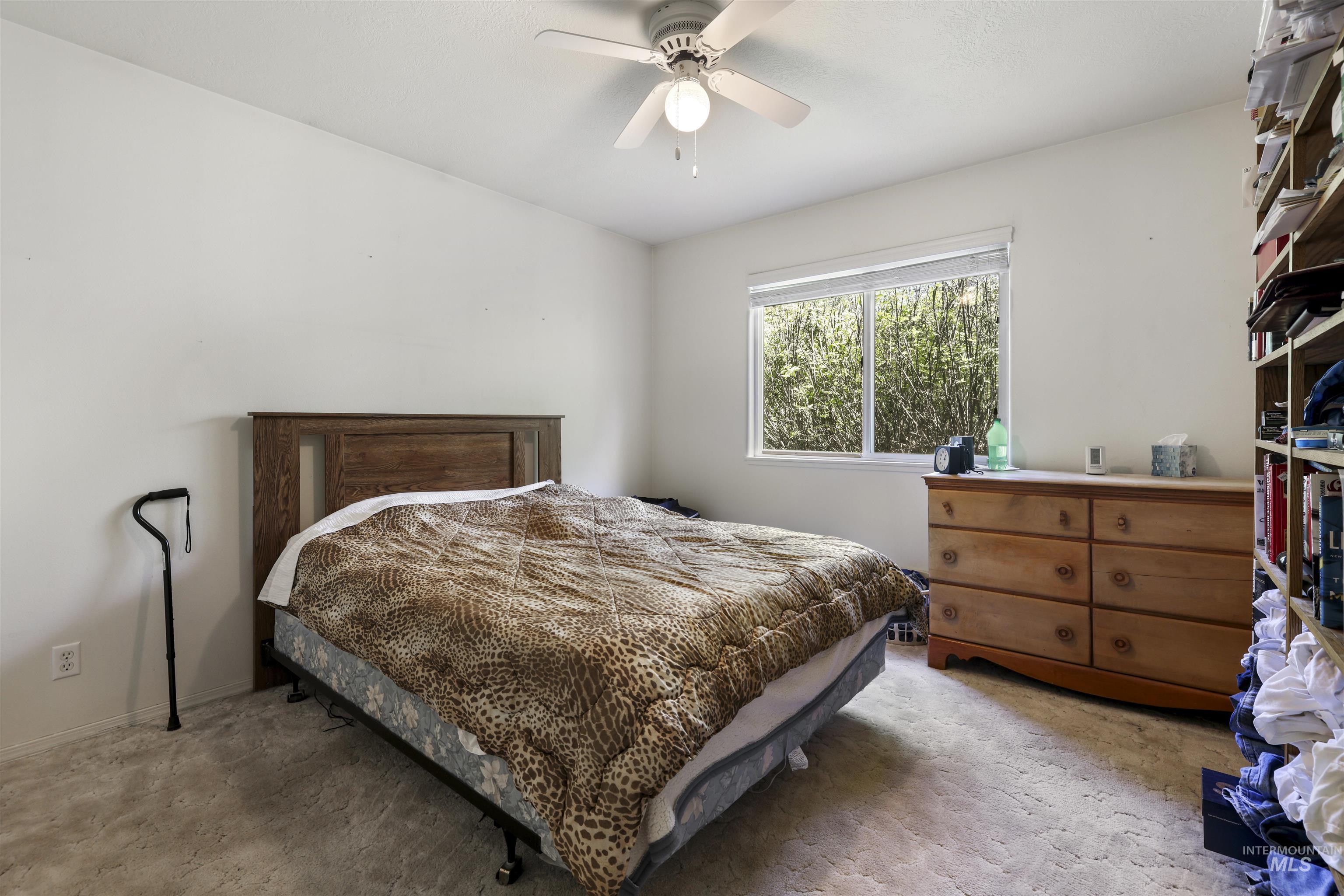 1332 N Madrona, Twin Falls, Idaho 83301, 3 Bedrooms, 2 Bathrooms, Residential For Sale, Price $467,000,MLS 98984958