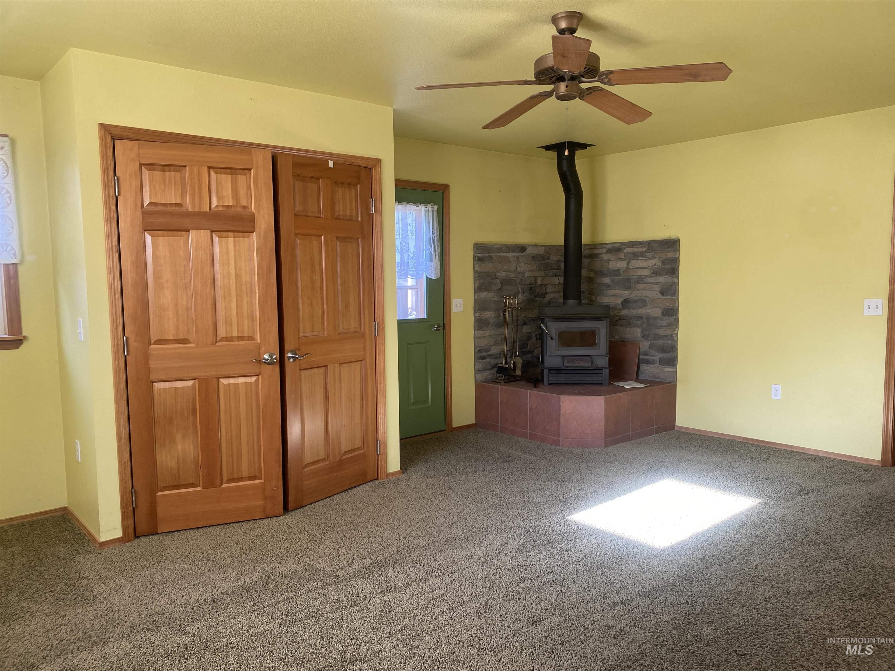 209 N Cleveland Street, Moscow, Idaho 83843, 3 Bedrooms, 2 Bathrooms, Residential For Sale, Price $389,000,MLS 98984959