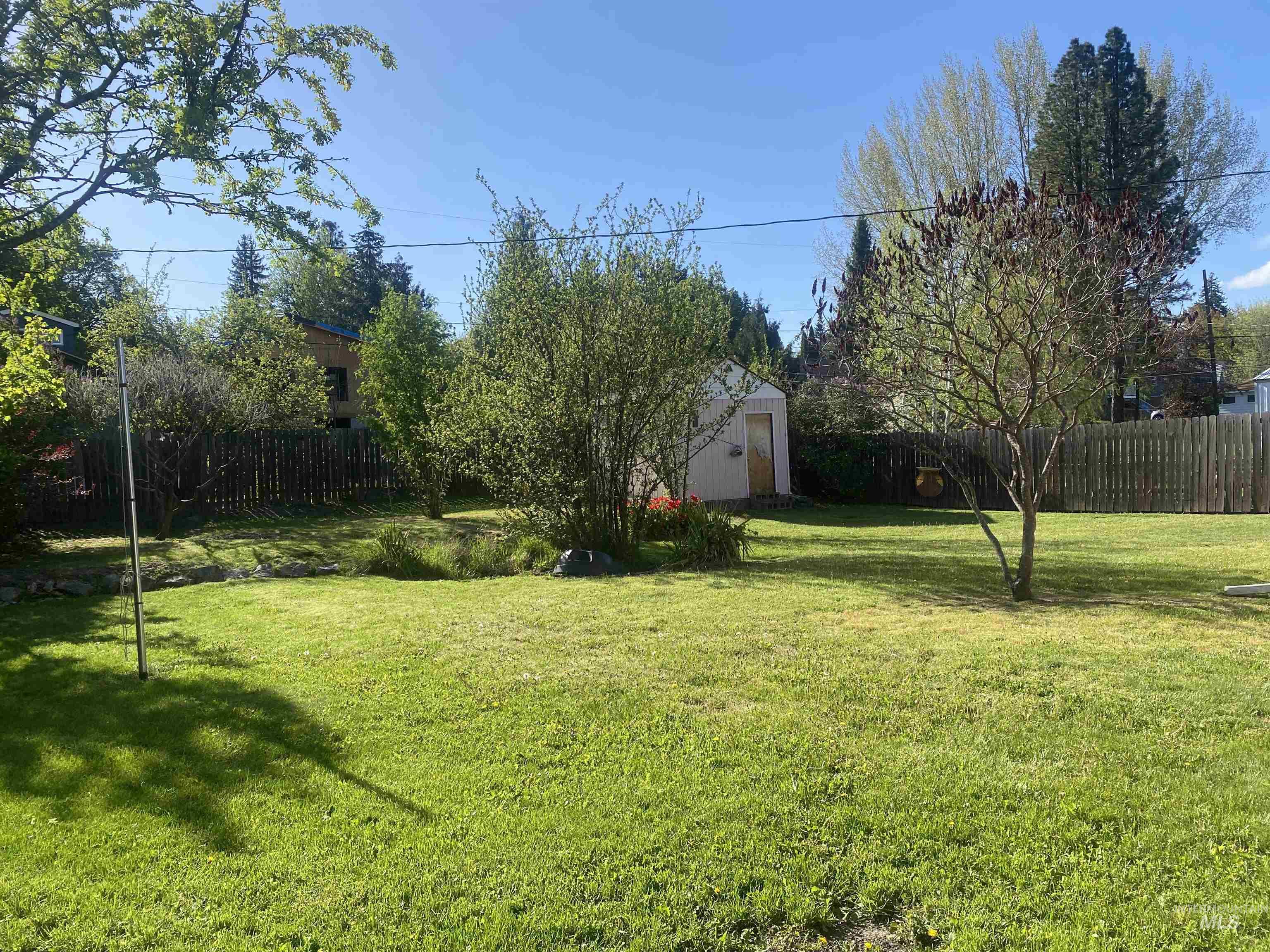 209 N Cleveland Street, Moscow, Idaho 83843, 3 Bedrooms, 2 Bathrooms, Residential For Sale, Price $389,000,MLS 98984959