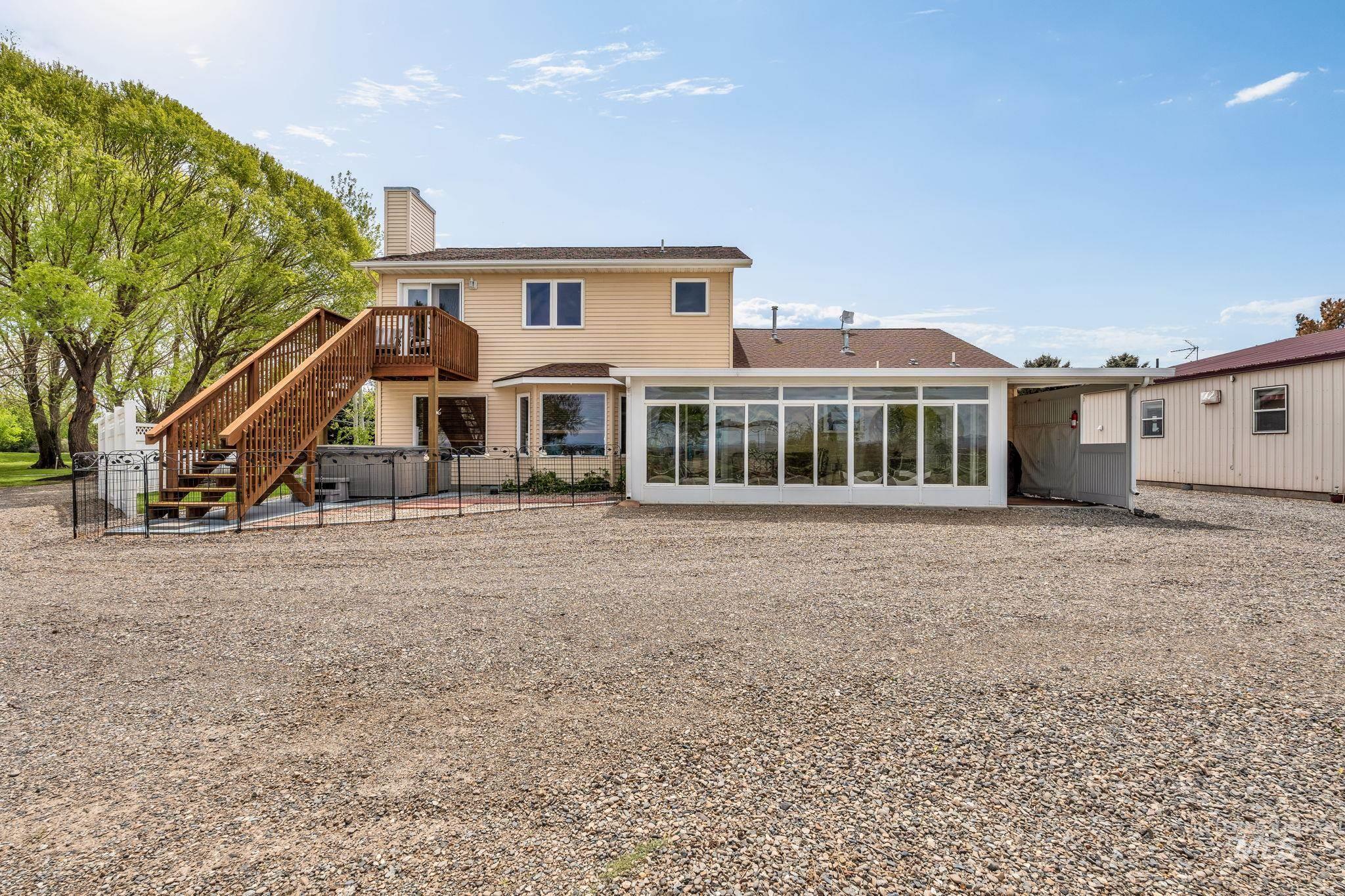 12 W Huyser Dr, Shoshone, Idaho 83352, 3 Bedrooms, 3 Bathrooms, Residential For Sale, Price $775,000,MLS 98984963