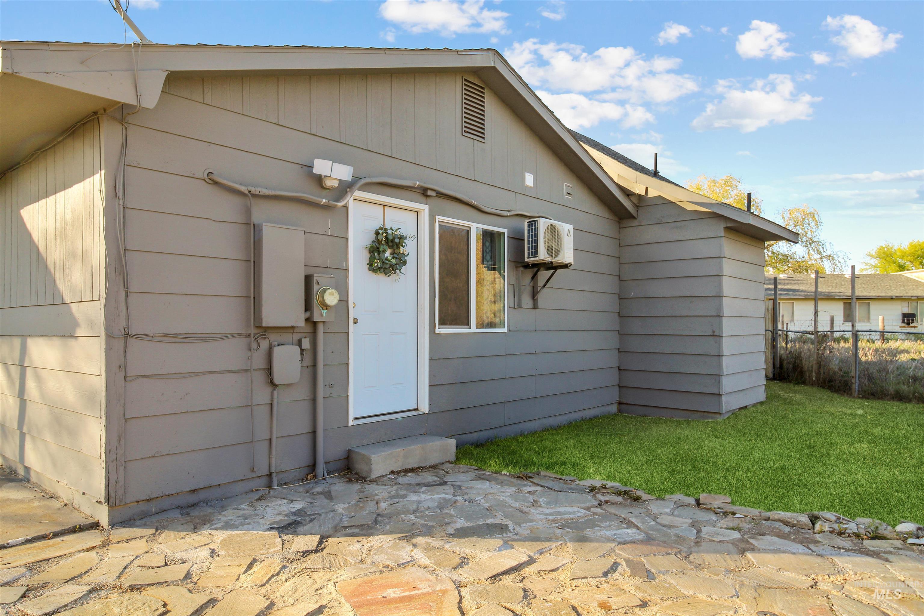 106 Maplewood Circle, Rupert, Idaho 83350, 6 Bedrooms, 3 Bathrooms, Residential For Sale, Price $399,999,MLS 98984967