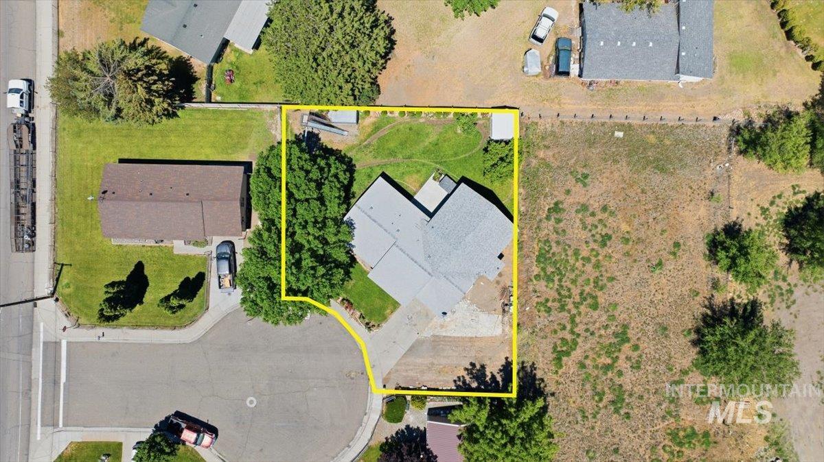 106 Maplewood Circle, Rupert, Idaho 83350, 5 Bedrooms, 3 Bathrooms, Residential For Sale, Price $389,000, 98984967