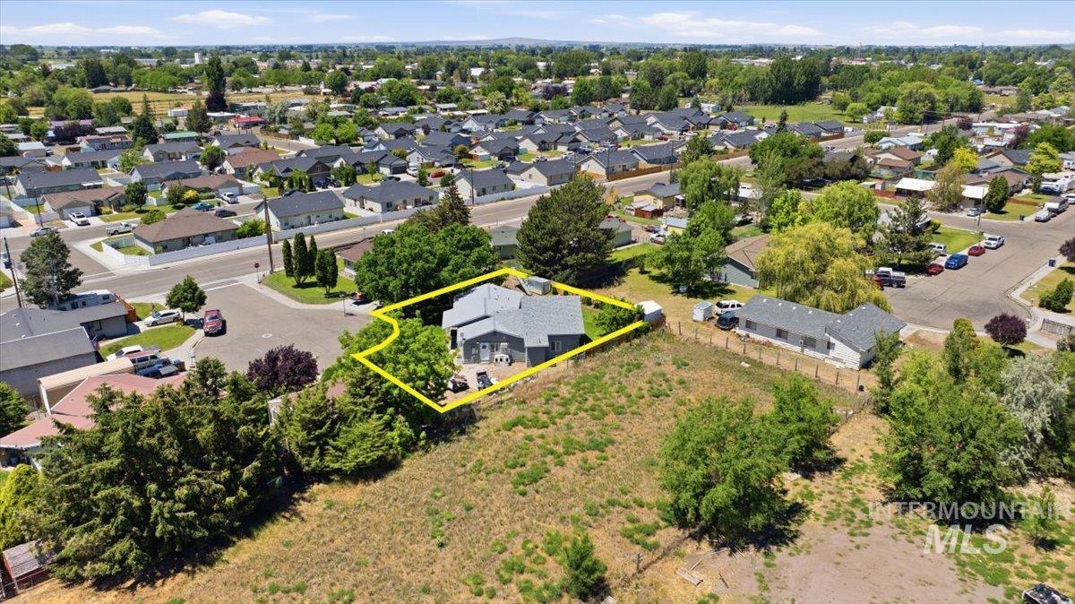 106 Maplewood Circle, Rupert, Idaho 83350, 5 Bedrooms, 3 Bathrooms, Residential For Sale, Price $389,000, 98984967