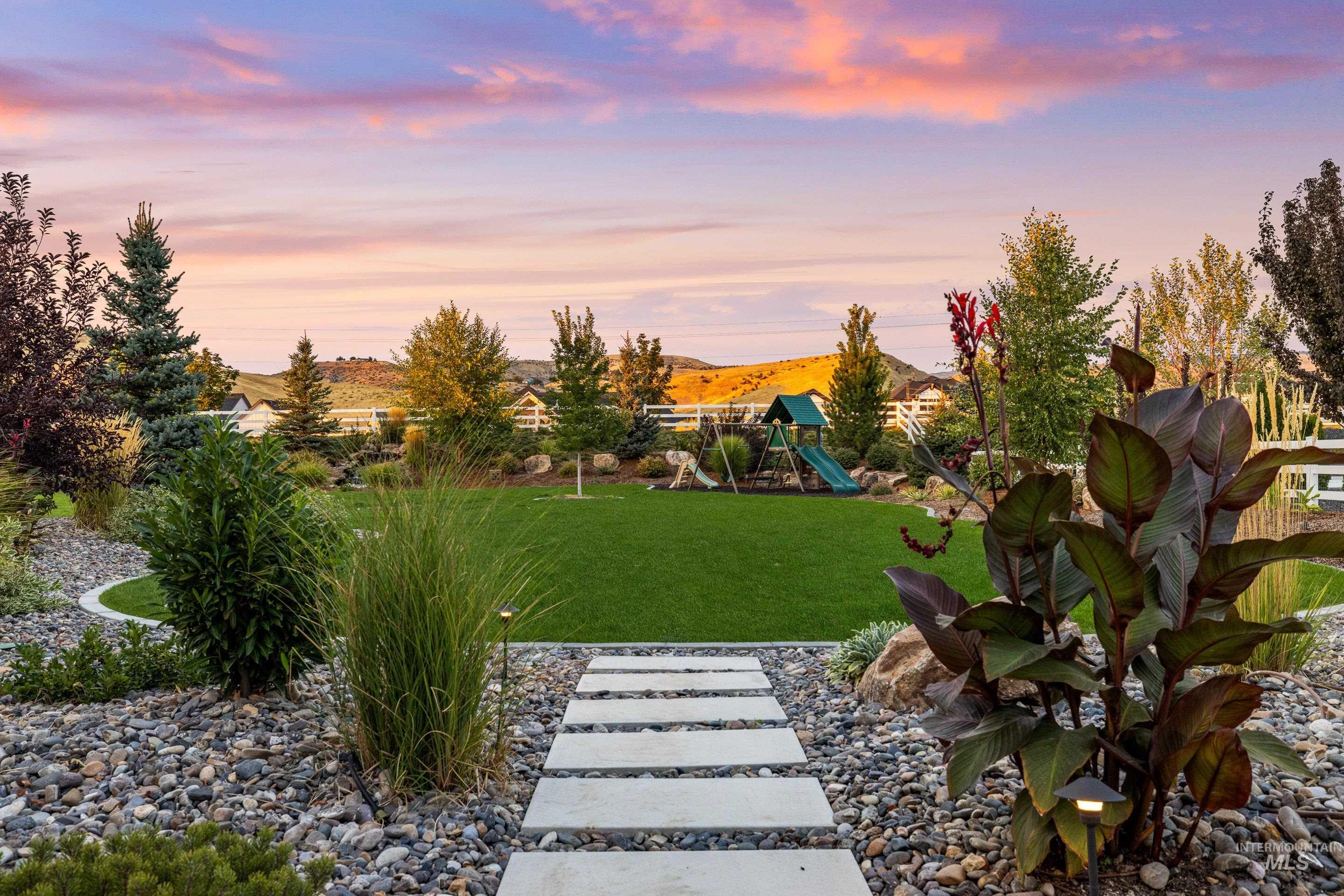 7940 W Mirror Pond Drive, Boise, Idaho 83714, 5 Bedrooms, 4 Bathrooms, Residential For Sale, Price $2,289,000,MLS 98984969