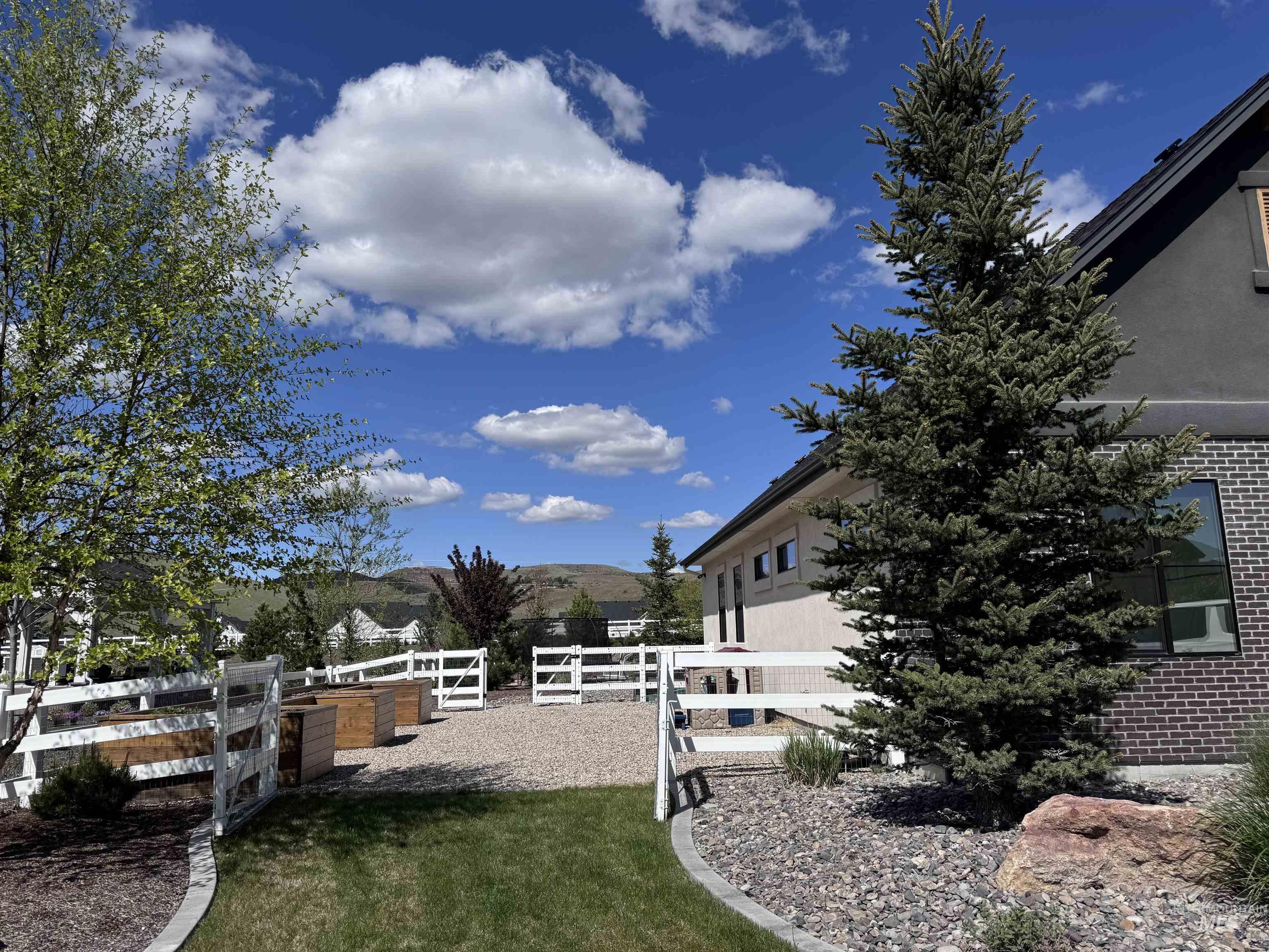 7940 W Mirror Pond Drive, Boise, Idaho 83714, 5 Bedrooms, 4 Bathrooms, Residential For Sale, Price $2,289,000,MLS 98984969