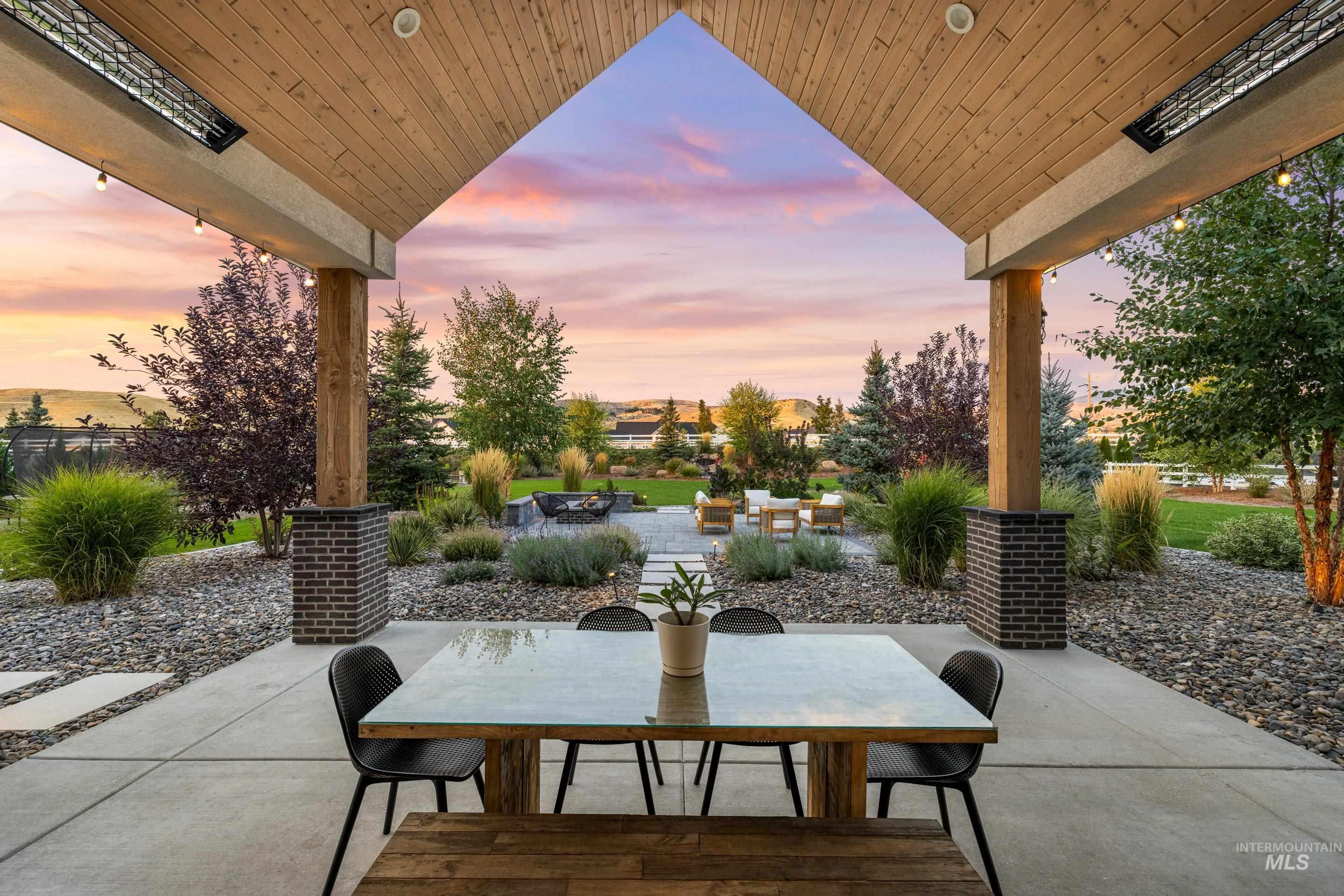 7940 W Mirror Pond Drive, Boise, Idaho 83714, 5 Bedrooms, 4 Bathrooms, Residential For Sale, Price $2,289,000,MLS 98984969