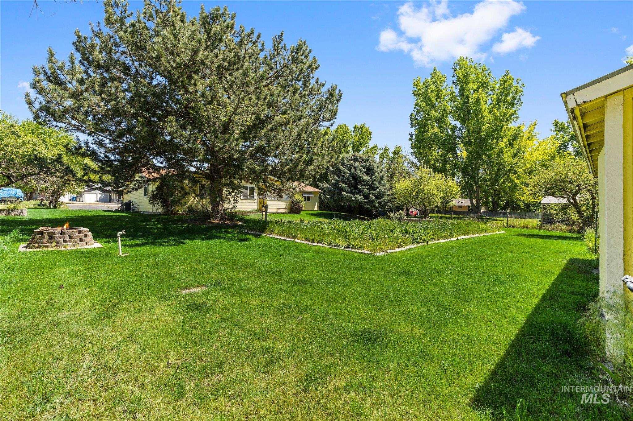 121 N Brent, Nampa, Idaho 83687, 3 Bedrooms, 2 Bathrooms, Residential For Sale, Price $435,000,MLS 98984970