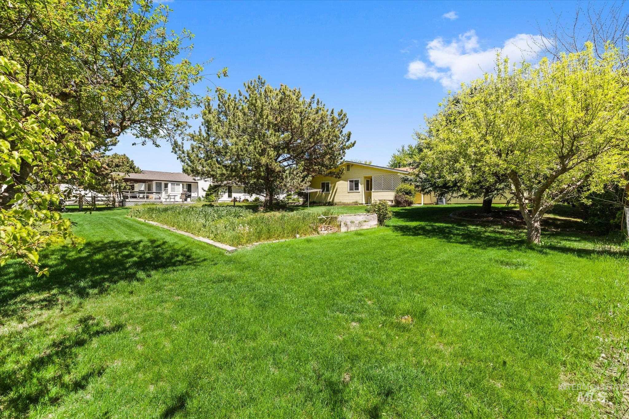 121 N Brent, Nampa, Idaho 83687, 3 Bedrooms, 2 Bathrooms, Residential For Sale, Price $435,000,MLS 98984970