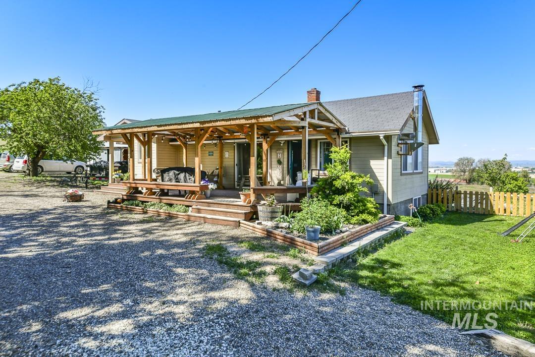 1355 Anderson Corner Rd, Parma, Idaho 83660-6109, 2 Bedrooms, 2 Bathrooms, Residential For Sale, Price $560,000,MLS 98984971