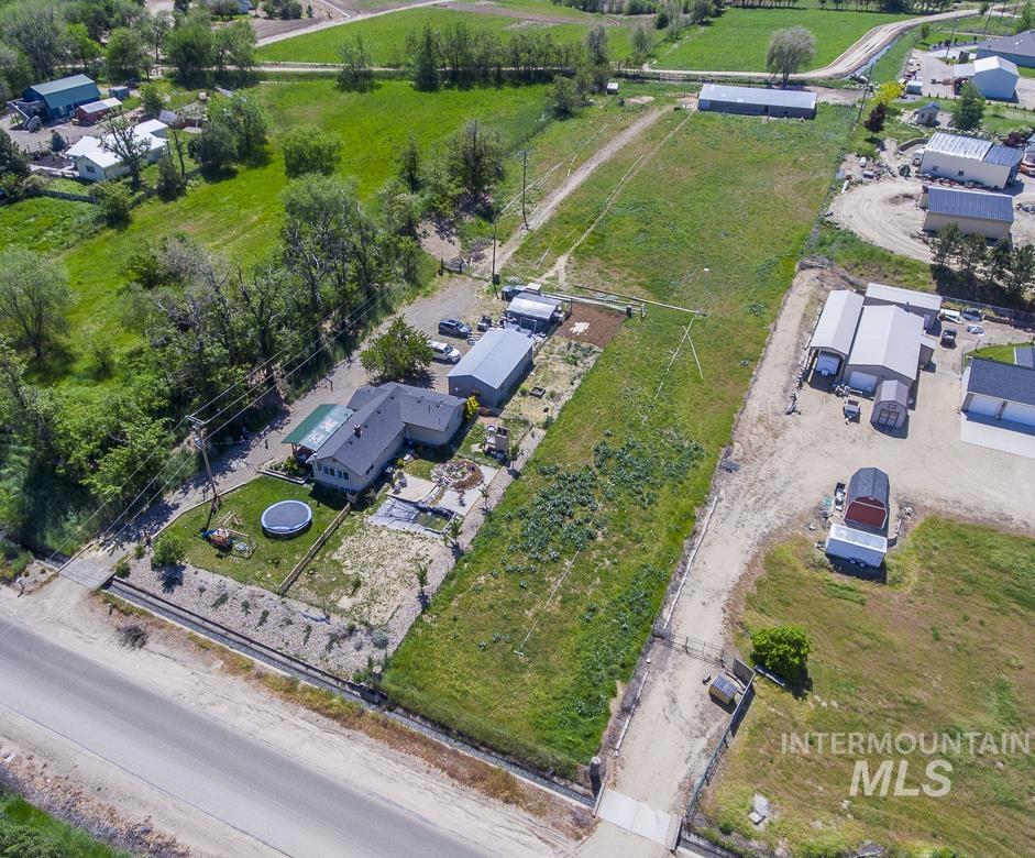1355 Anderson Corner Rd, Parma, Idaho 83660-6109, 2 Bedrooms, 2 Bathrooms, Residential For Sale, Price $560,000,MLS 98984971