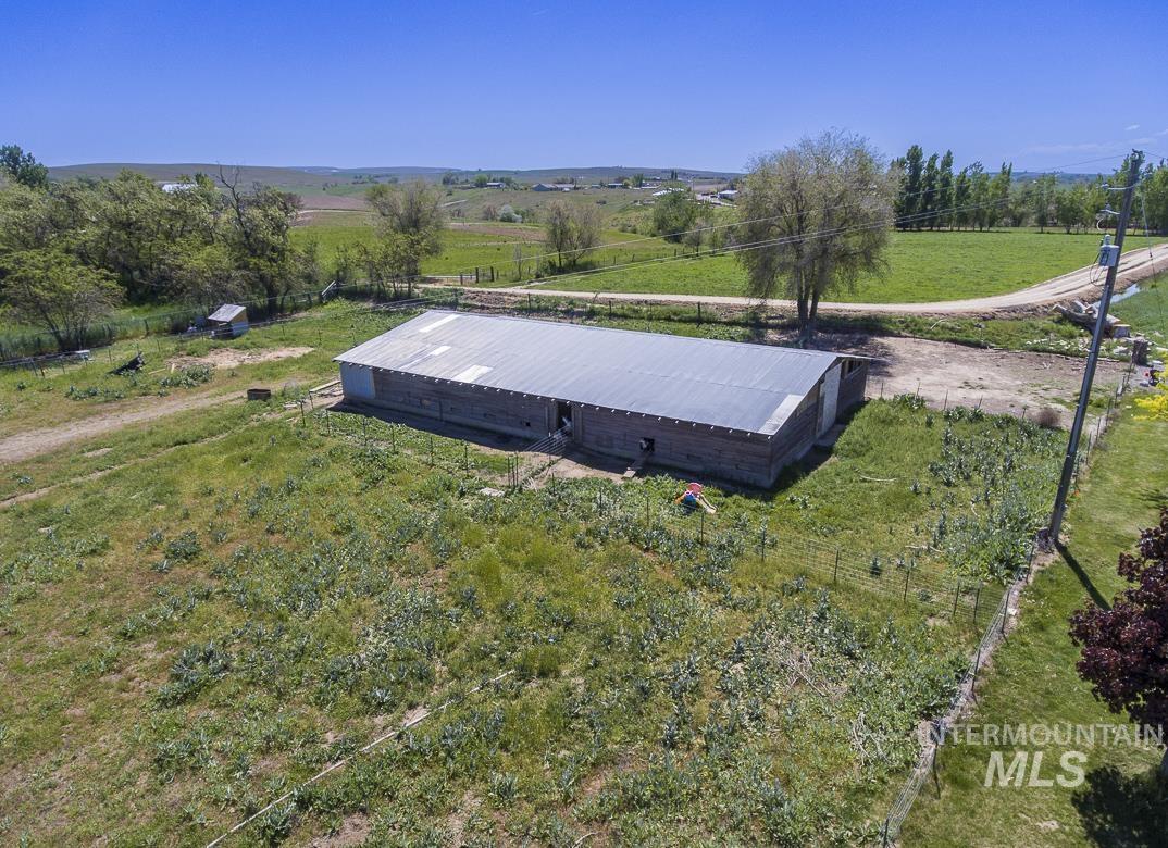 1355 Anderson Corner Rd, Parma, Idaho 83660-6109, 2 Bedrooms, 2 Bathrooms, Residential For Sale, Price $560,000,MLS 98984971