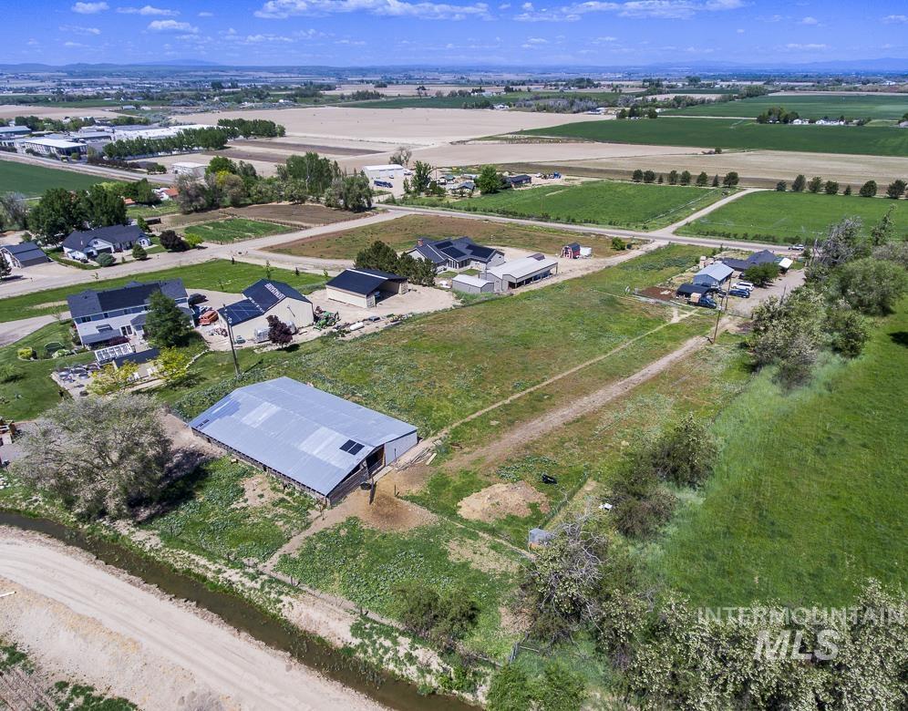 1355 Anderson Corner Rd, Parma, Idaho 83660-6109, 2 Bedrooms, 2 Bathrooms, Residential For Sale, Price $560,000,MLS 98984971