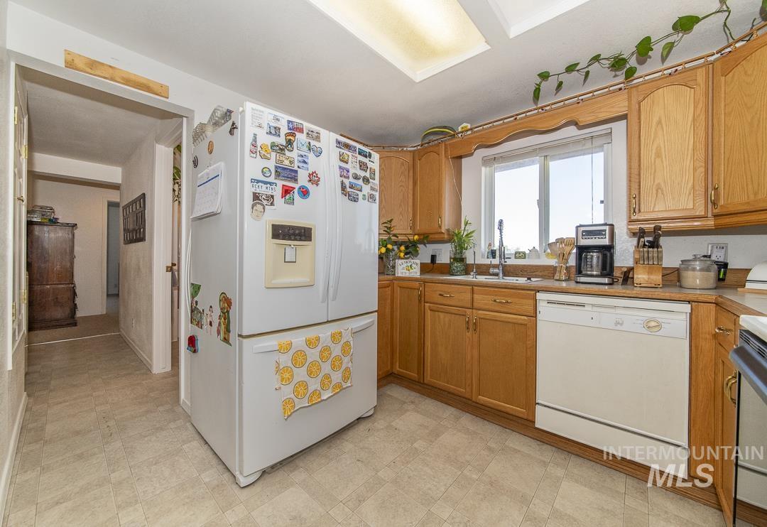 1355 Anderson Corner Rd, Parma, Idaho 83660-6109, 2 Bedrooms, 2 Bathrooms, Residential For Sale, Price $560,000,MLS 98984971