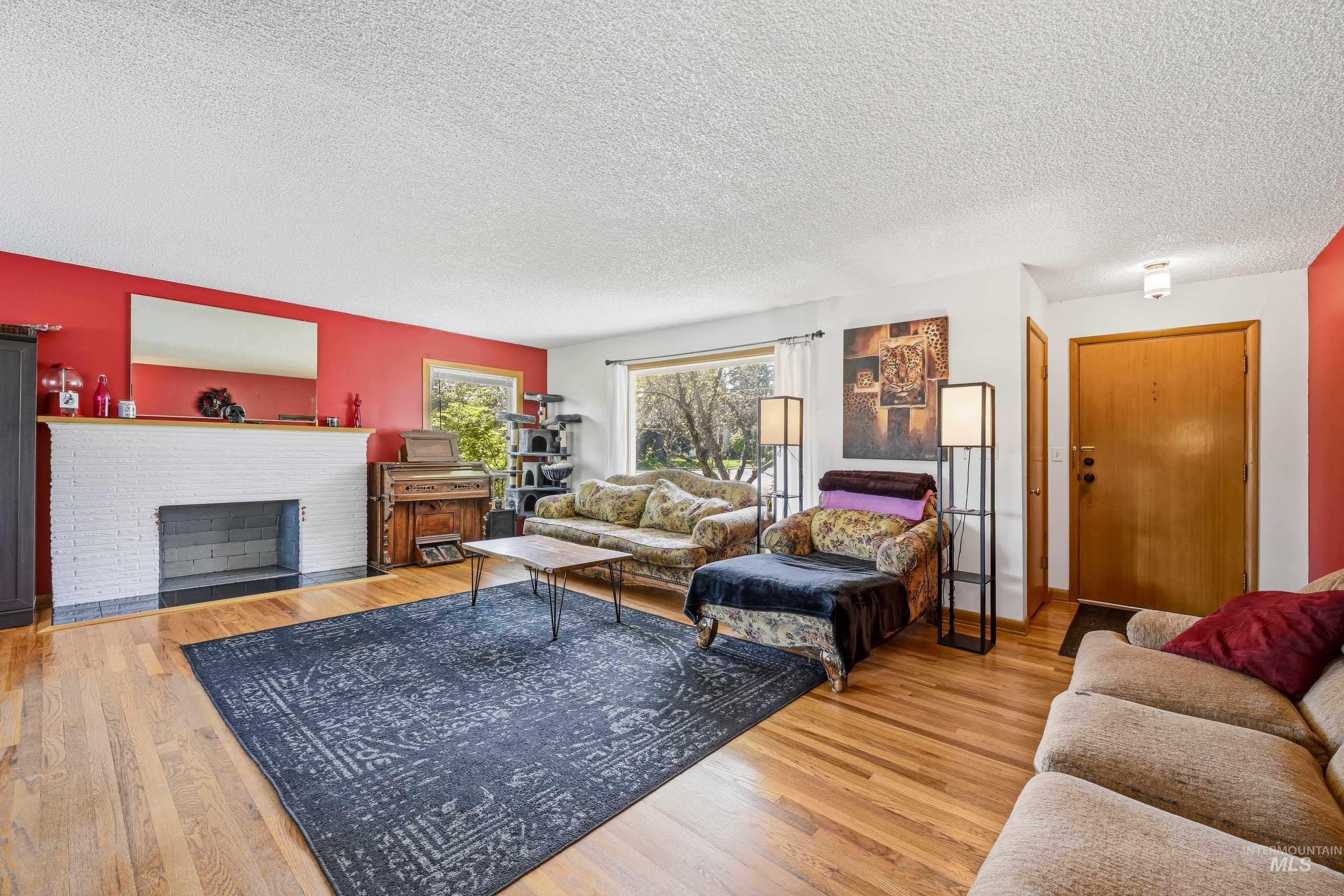 906 Orchard Ave., Moscow, Idaho 83843, 5 Bedrooms, 2 Bathrooms, Residential For Sale, Price $535,000,MLS 98984972
