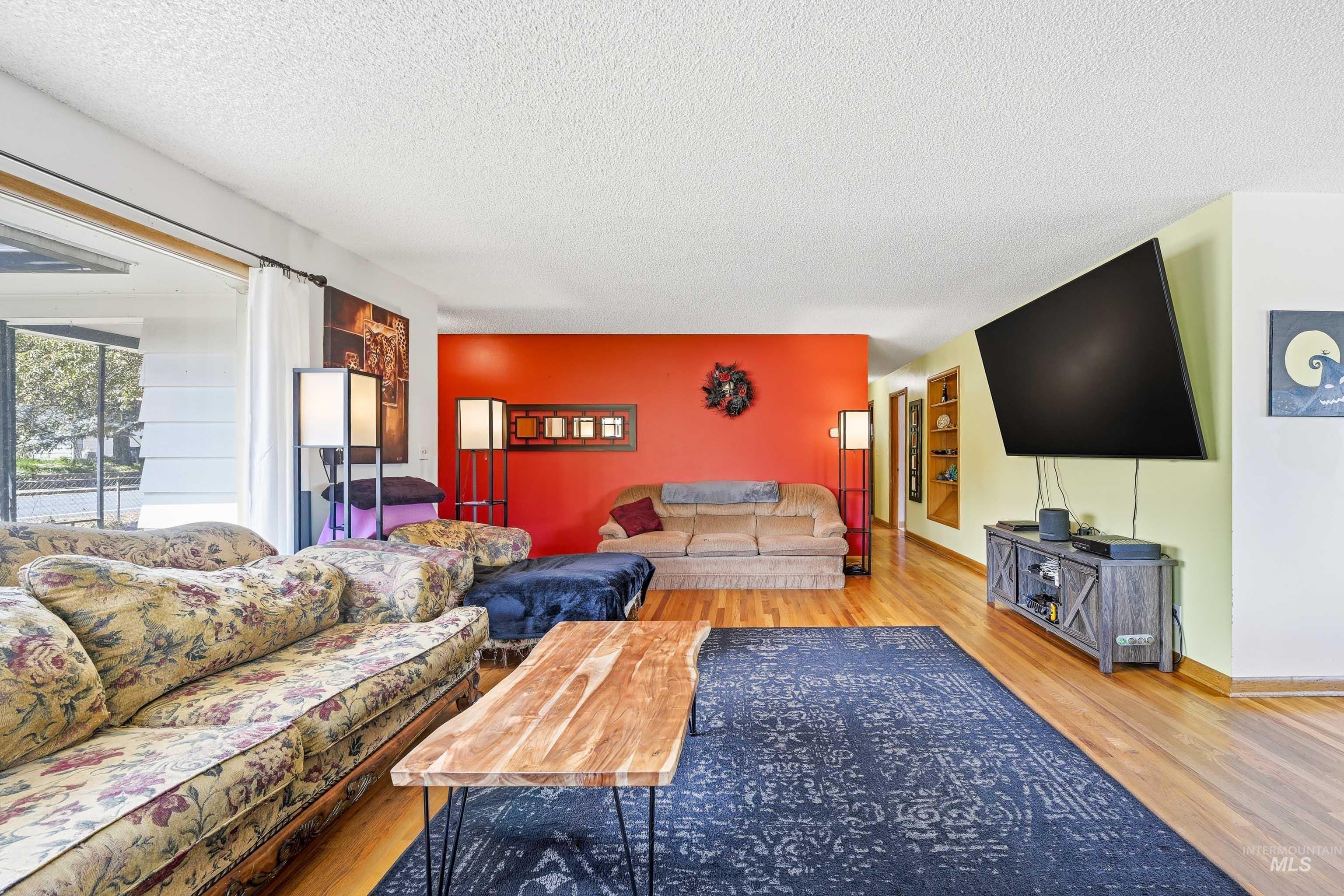 906 Orchard Ave., Moscow, Idaho 83843, 5 Bedrooms, 2 Bathrooms, Residential For Sale, Price $535,000,MLS 98984972