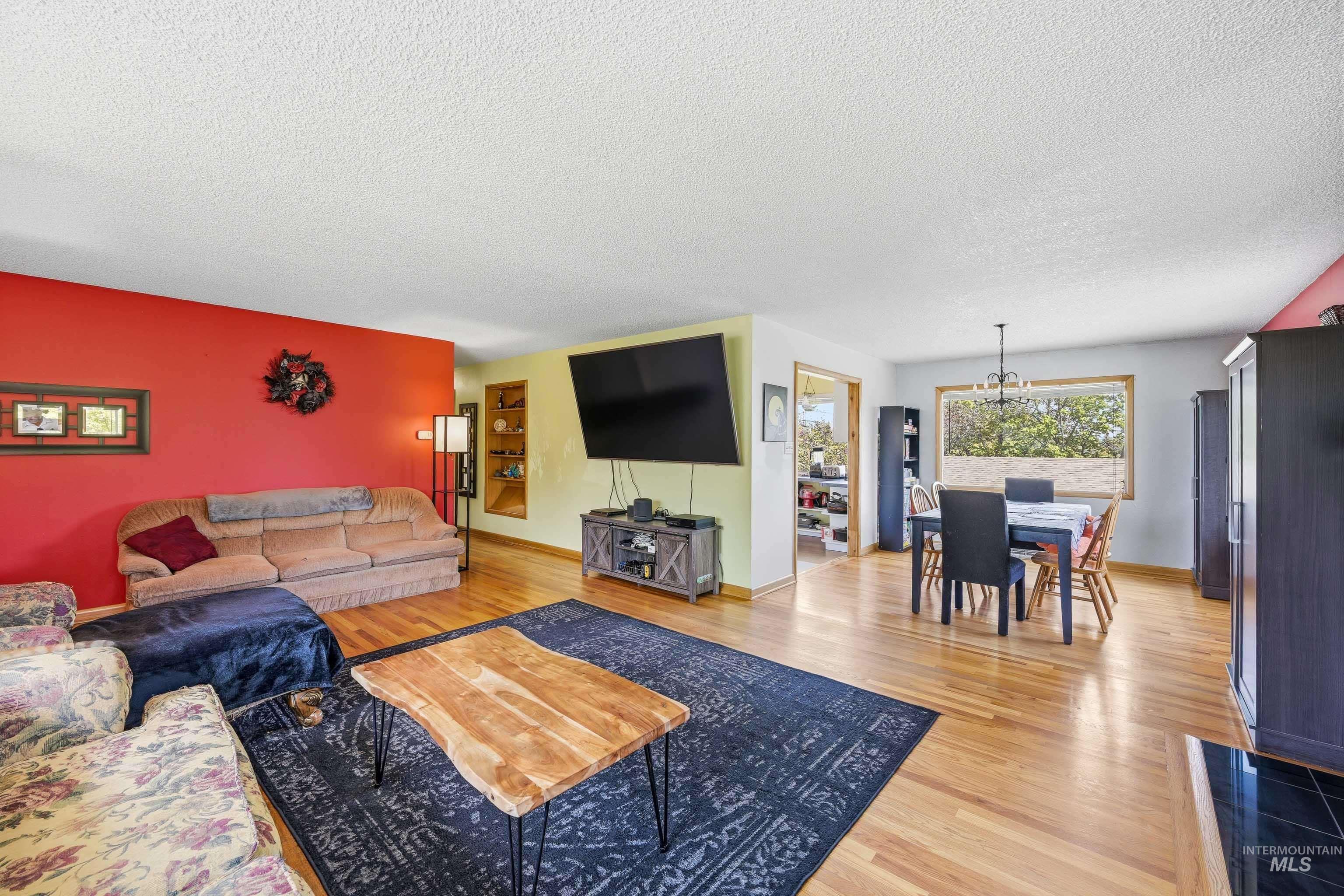 906 Orchard Ave., Moscow, Idaho 83843, 5 Bedrooms, 2 Bathrooms, Residential For Sale, Price $535,000,MLS 98984972