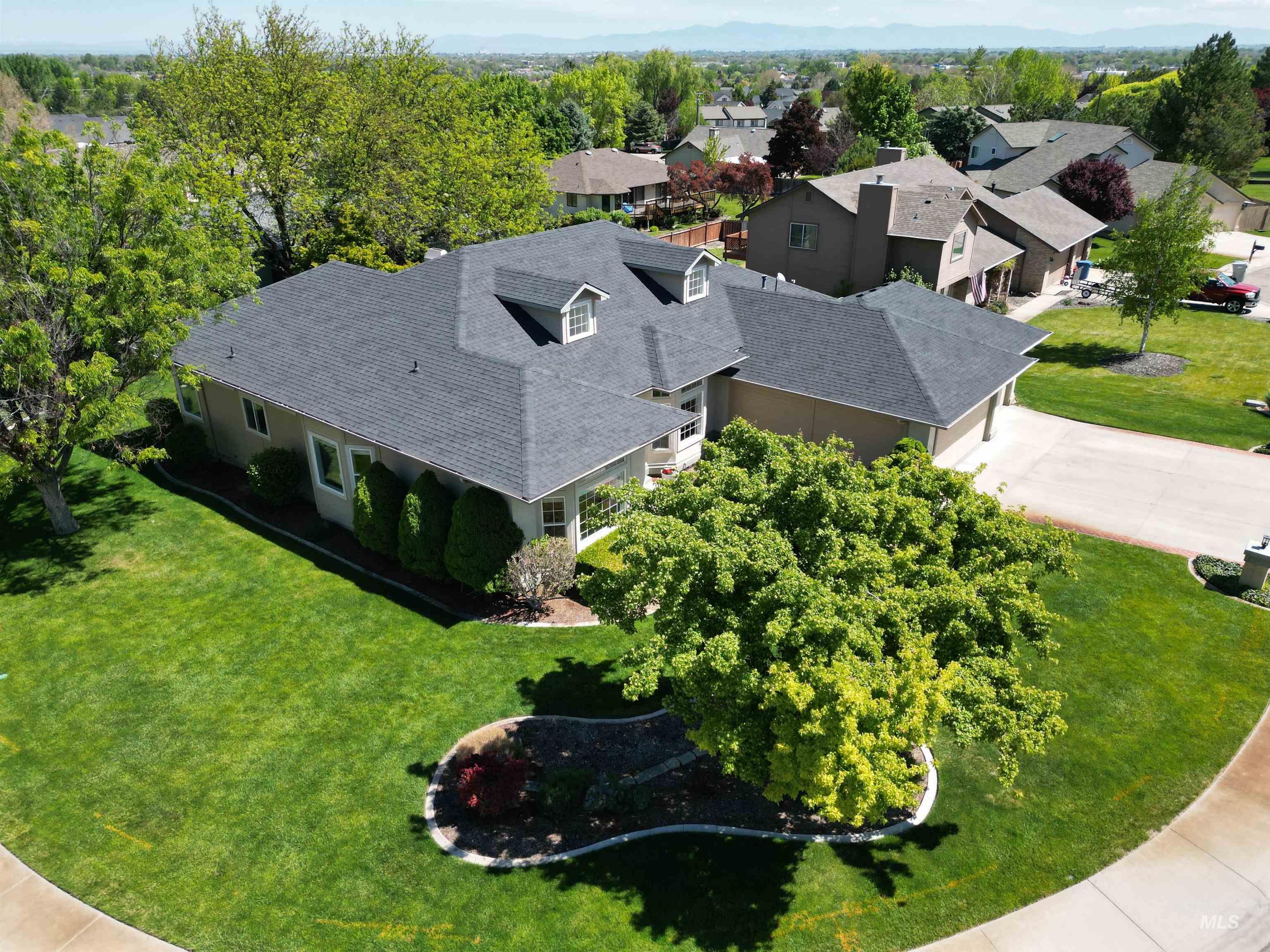 2616 Toma Ct, Nampa, Idaho 83686, 5 Bedrooms, 3 Bathrooms, Residential For Sale, Price $810,000,MLS 98984973