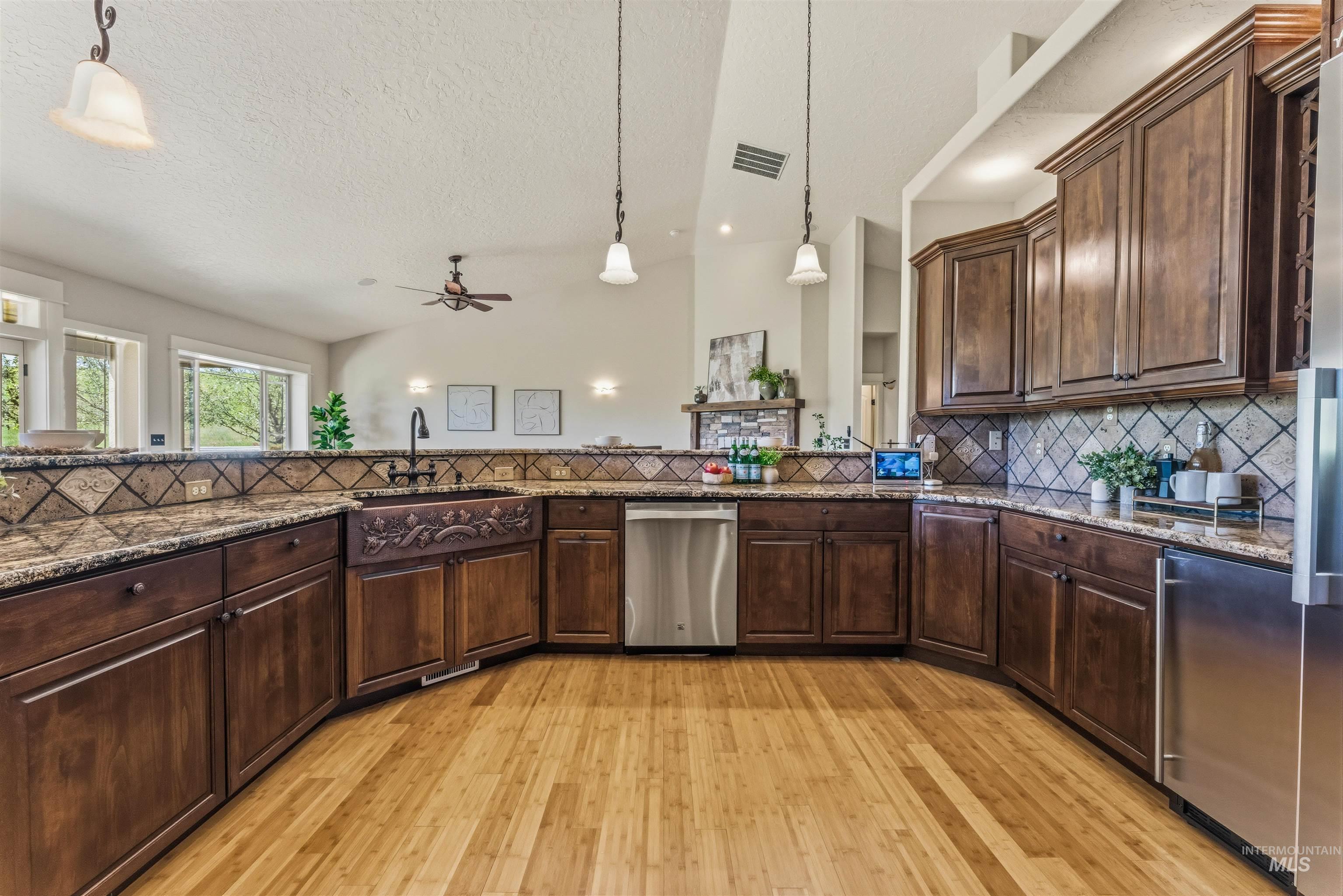 5880 Sweet Ola Hwy, Sweet, Idaho 83670, 4 Bedrooms, 3.5 Bathrooms, Residential For Sale, Price $1,299,900, 98984975