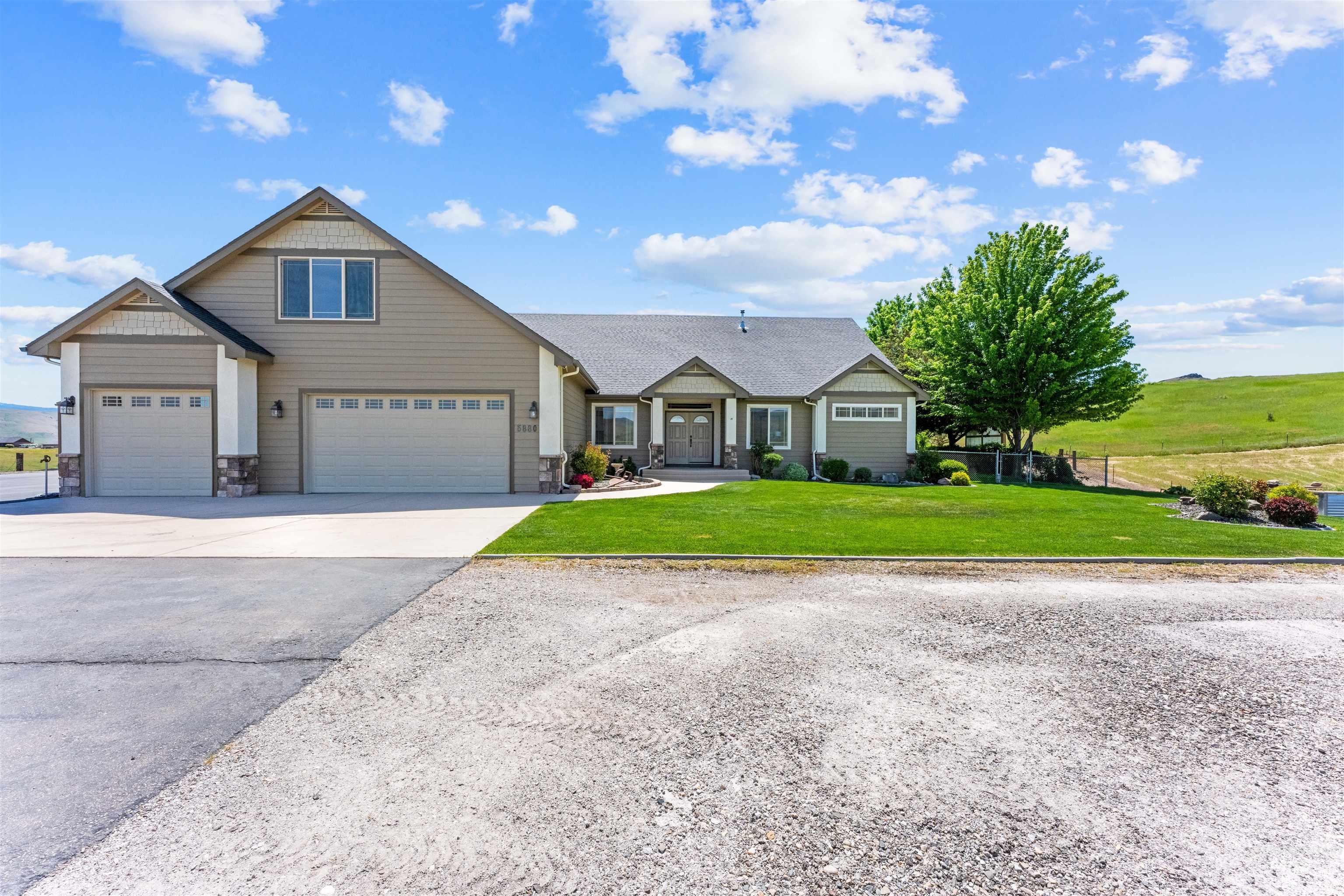 5880 Sweet Ola Hwy, Sweet, Idaho 83670, 4 Bedrooms, 3.5 Bathrooms, Residential For Sale, Price $1,299,900, 98984975