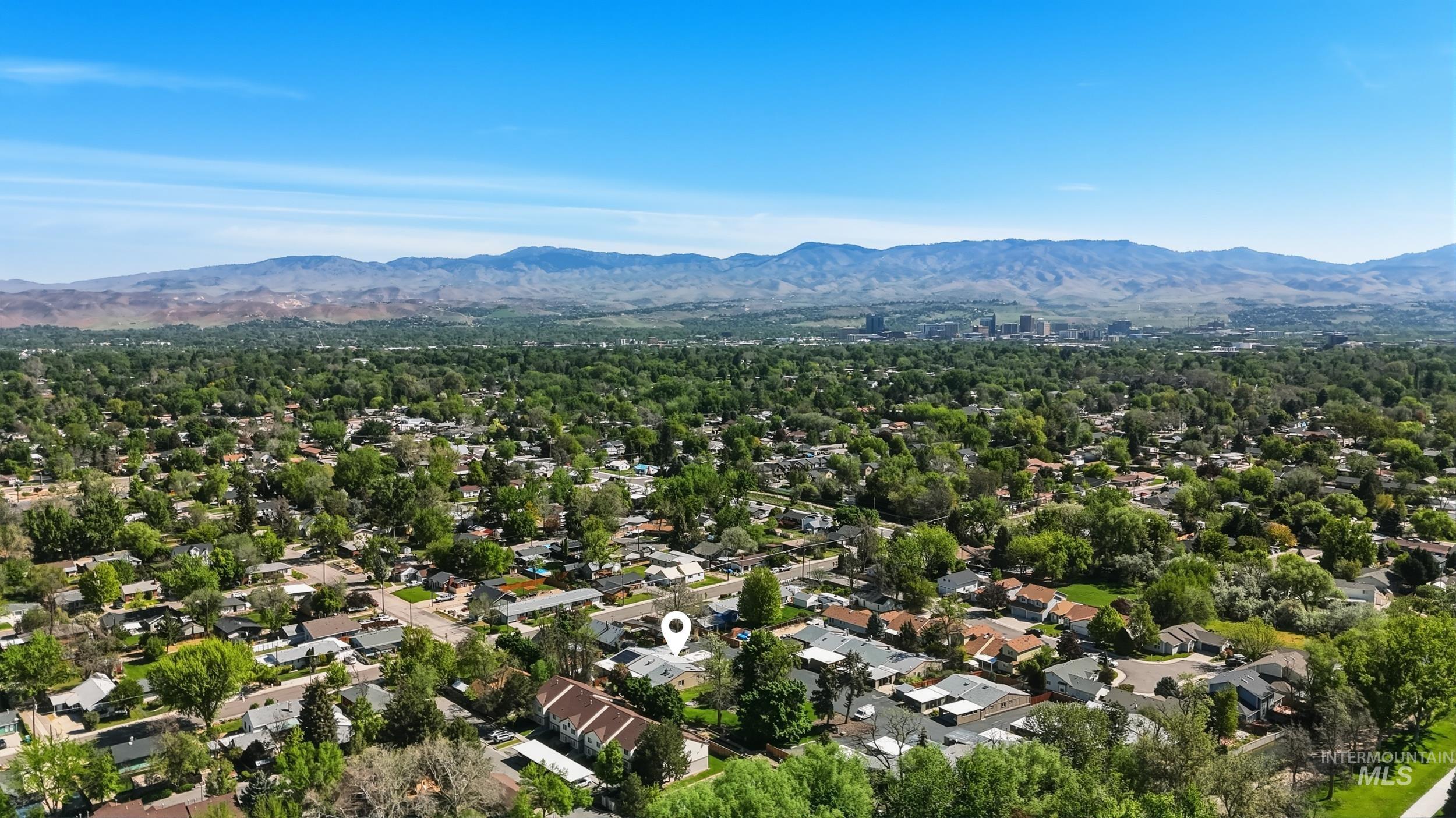 4747 W Albion Ct., Boise, Idaho 83705, 2 Bedrooms, 2 Bathrooms, Residential For Sale, Price $388,900,MLS 98984978