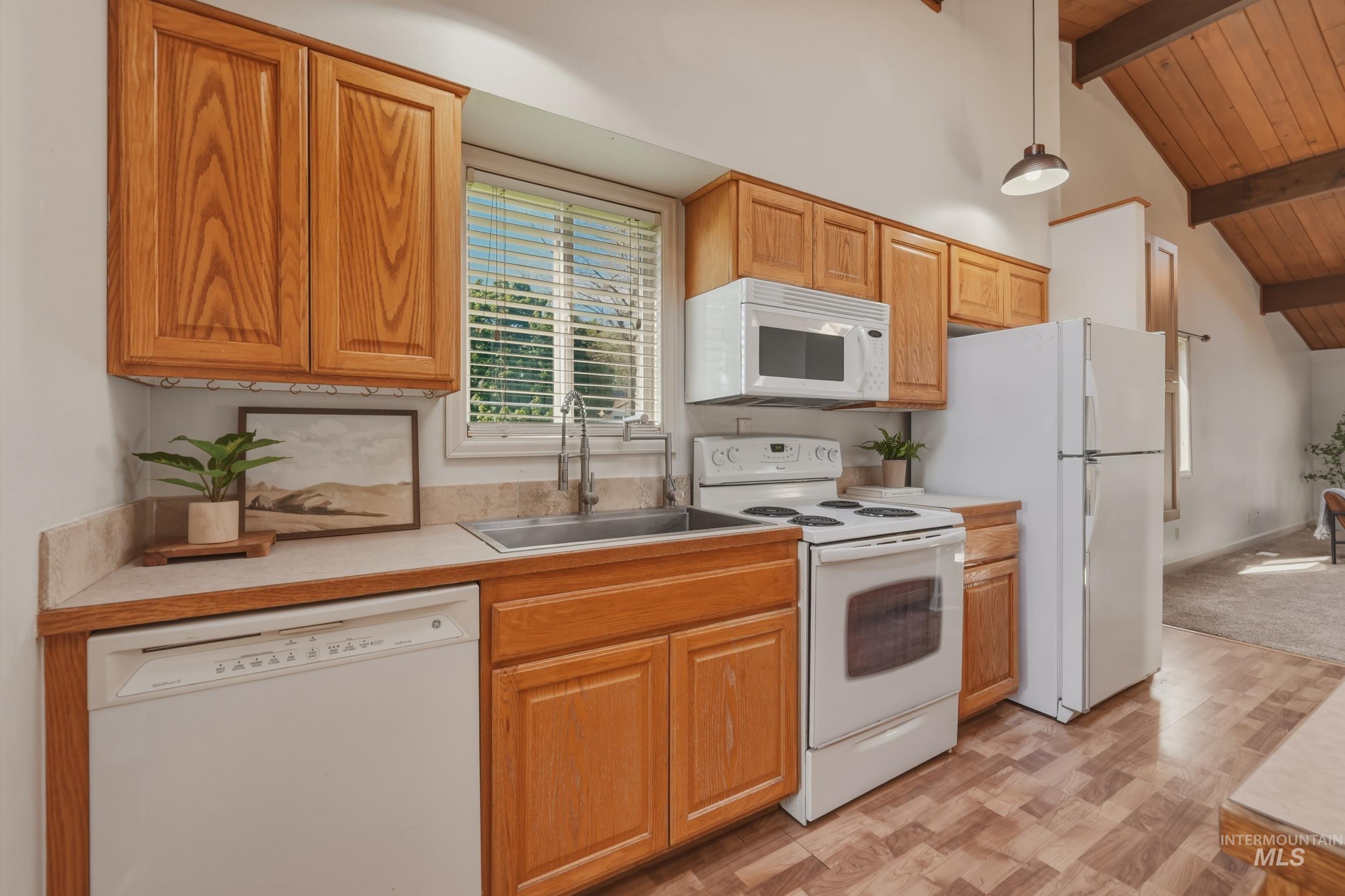 4747 W Albion Ct., Boise, Idaho 83705, 2 Bedrooms, 2 Bathrooms, Residential For Sale, Price $388,900,MLS 98984978