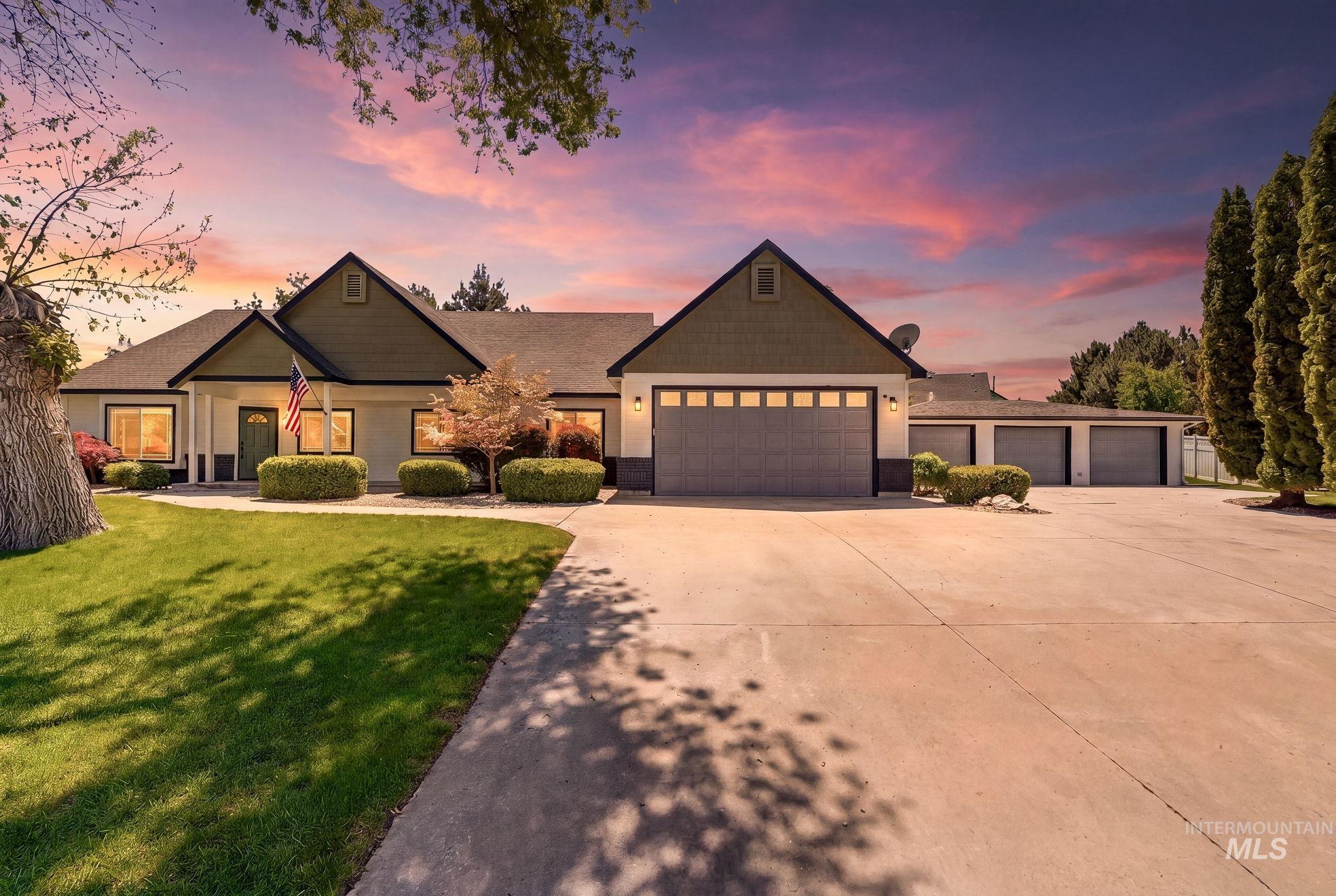 2425 S Morning Sun Crt, Nampa, Idaho 83686, 3 Bedrooms, 2 Bathrooms, Residential For Sale, Price $625,000,MLS 98984980