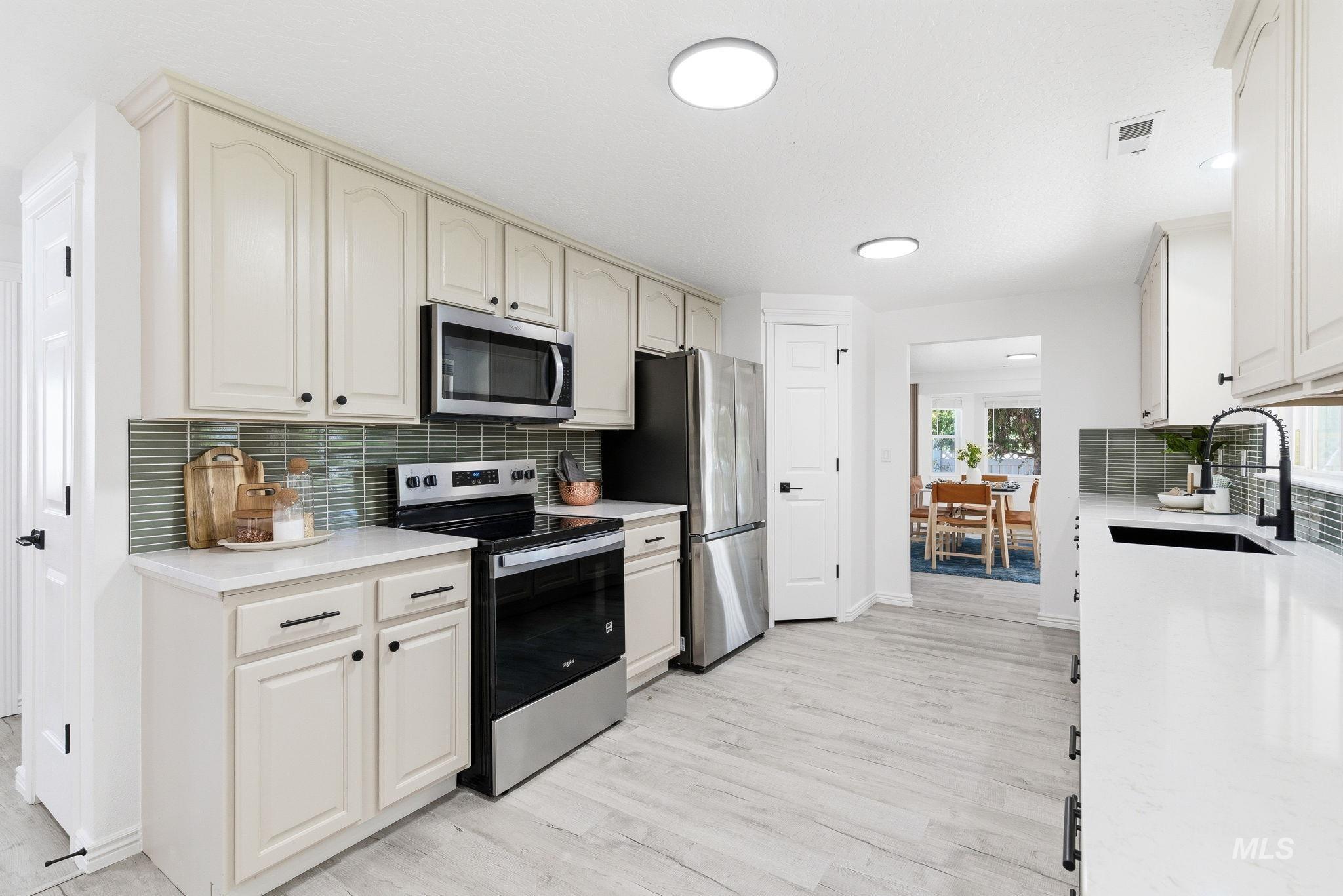 2425 S Morning Sun Crt, Nampa, Idaho 83686, 3 Bedrooms, 2 Bathrooms, Residential For Sale, Price $625,000,MLS 98984980