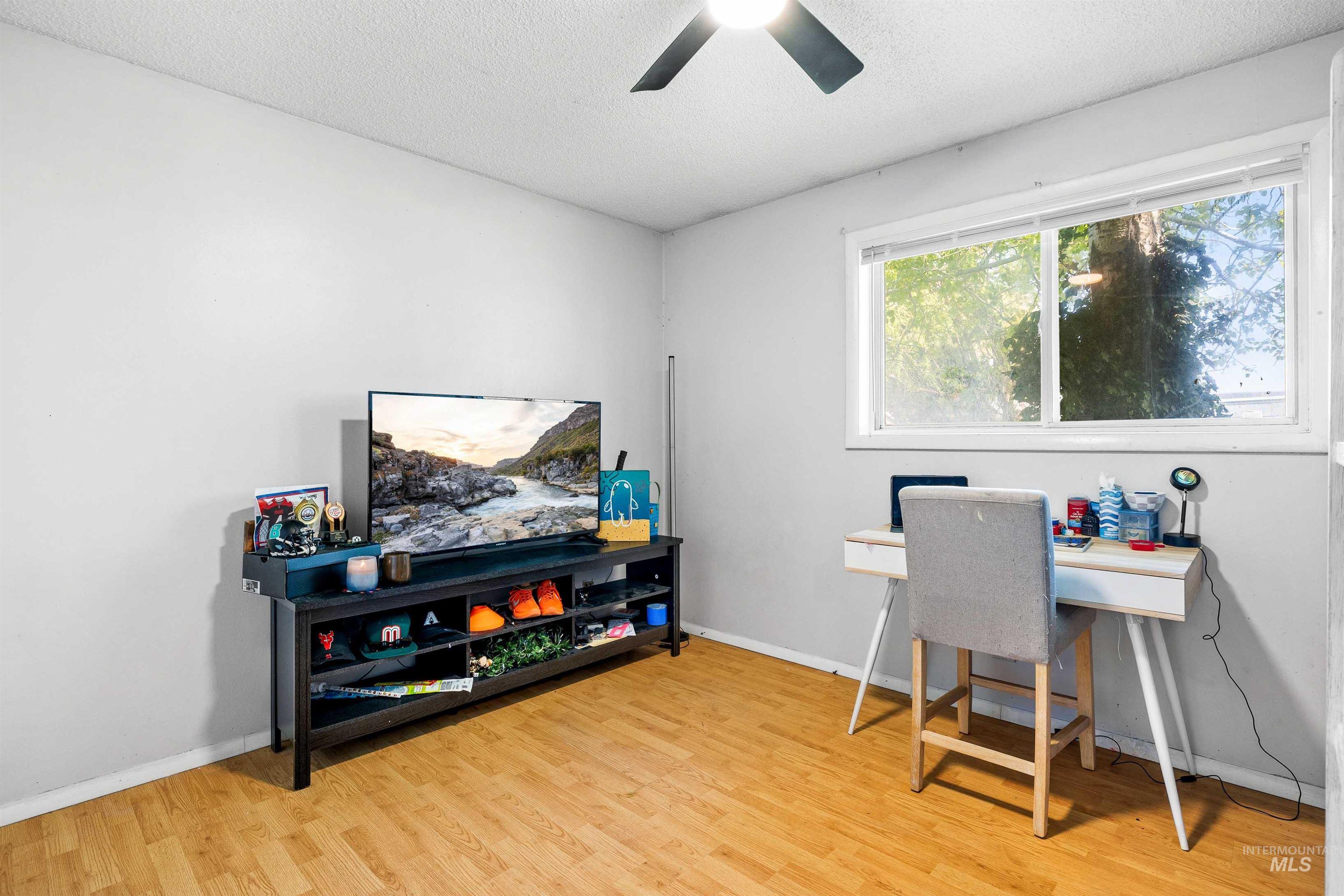 538 E Clark St, Paul, Idaho 83347, 5 Bedrooms, 2 Bathrooms, Residential For Sale, Price $359,900,MLS 98984982