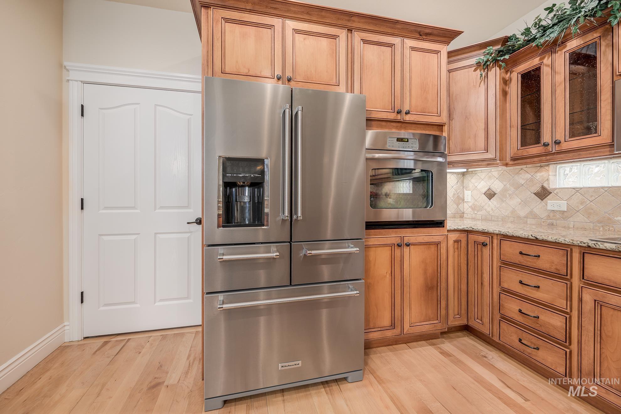544 S Whiperwood Way, Boise, Idaho 83709, 3 Bedrooms, 2 Bathrooms, Residential For Sale, Price $474,500,MLS 98984987