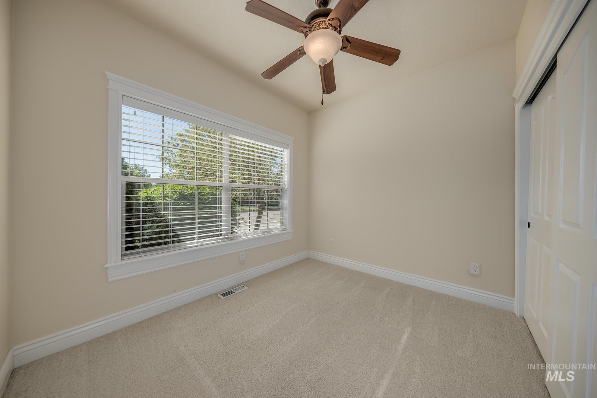 544 S Whiperwood Way, Boise, Idaho 83709, 3 Bedrooms, 2 Bathrooms, Residential For Sale, Price $474,500,MLS 98984987