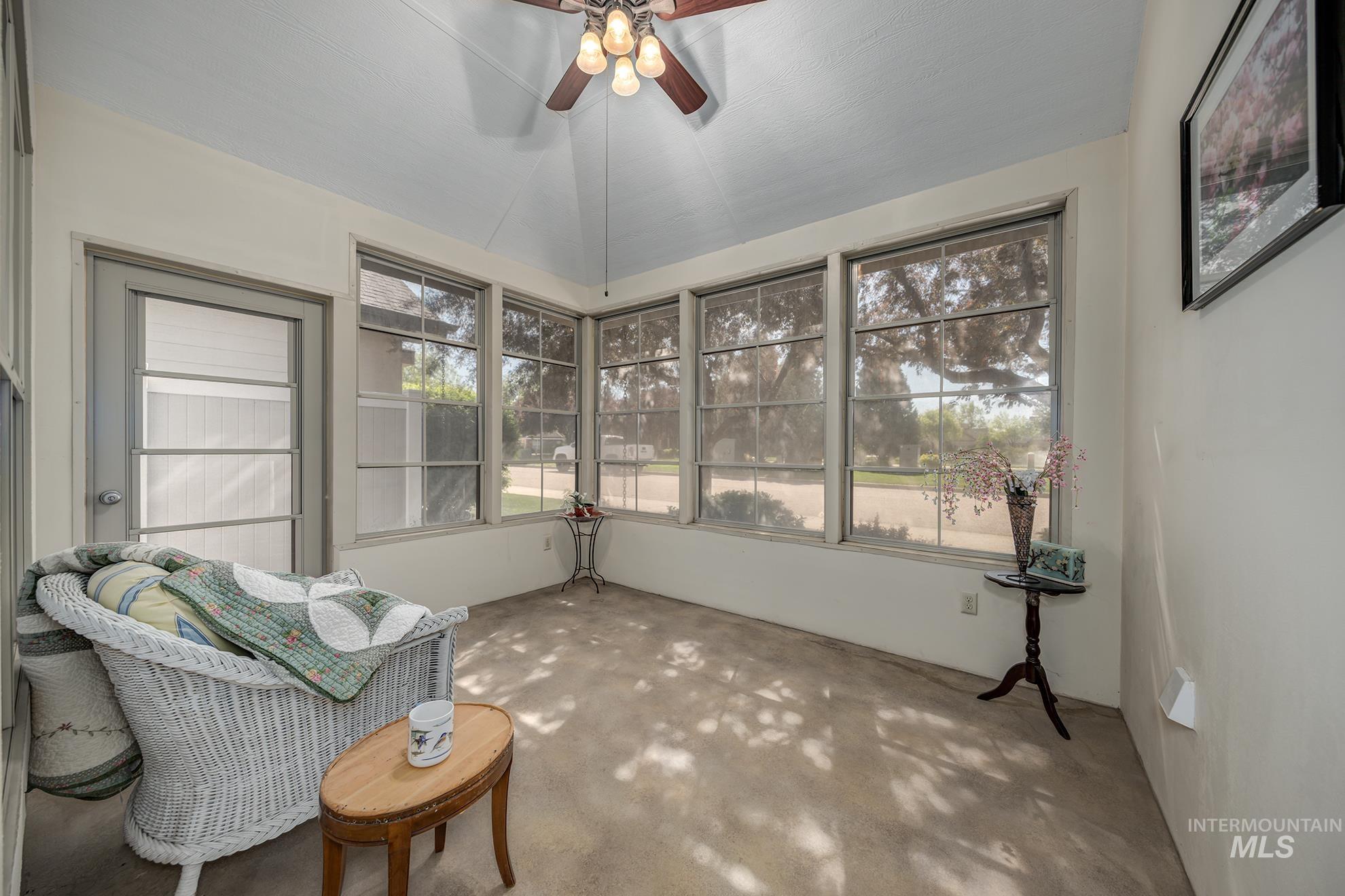 544 S Whiperwood Way, Boise, Idaho 83709, 3 Bedrooms, 2 Bathrooms, Residential For Sale, Price $474,500,MLS 98984987