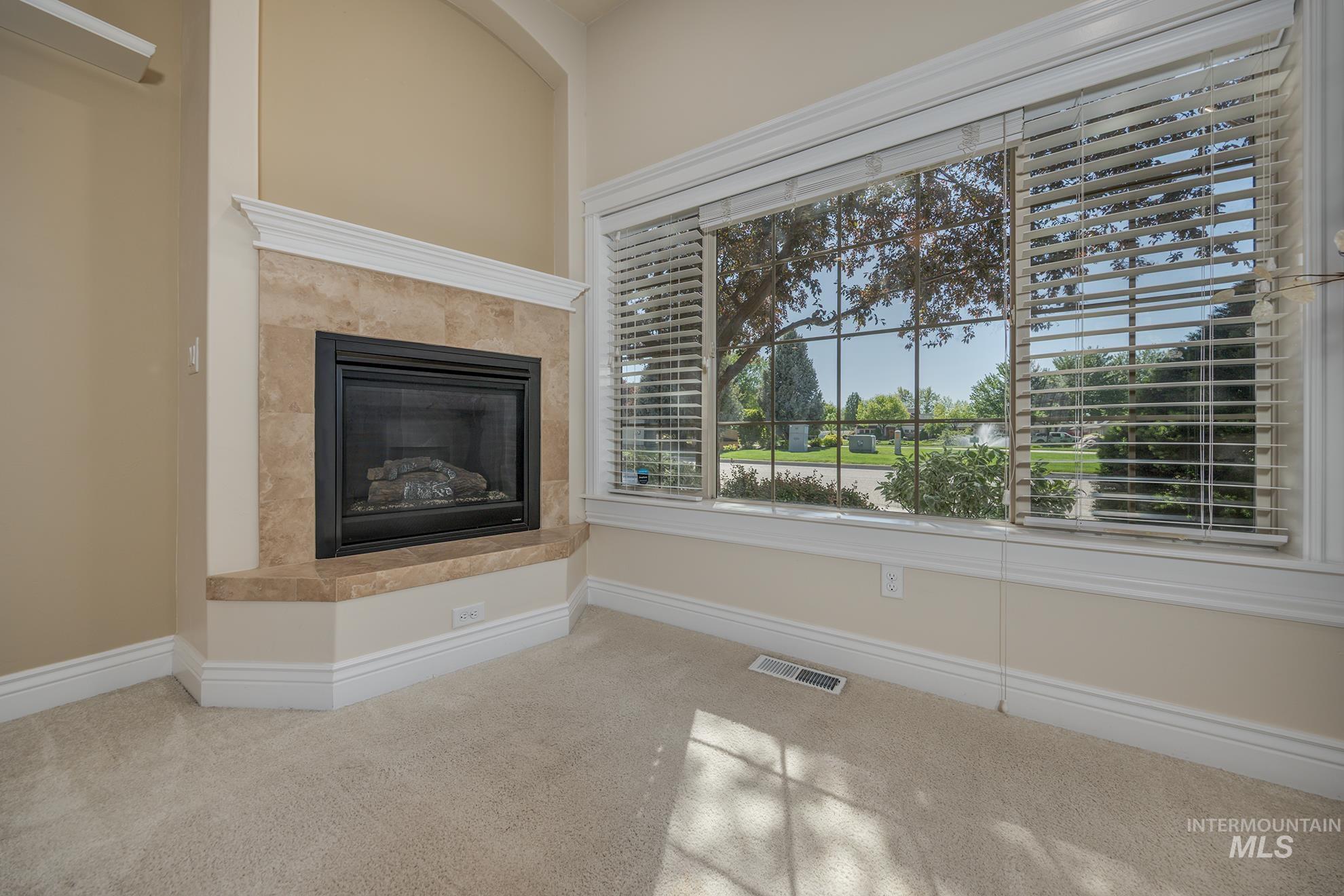 544 S Whiperwood Way, Boise, Idaho 83709, 3 Bedrooms, 2 Bathrooms, Residential For Sale, Price $474,500,MLS 98984987