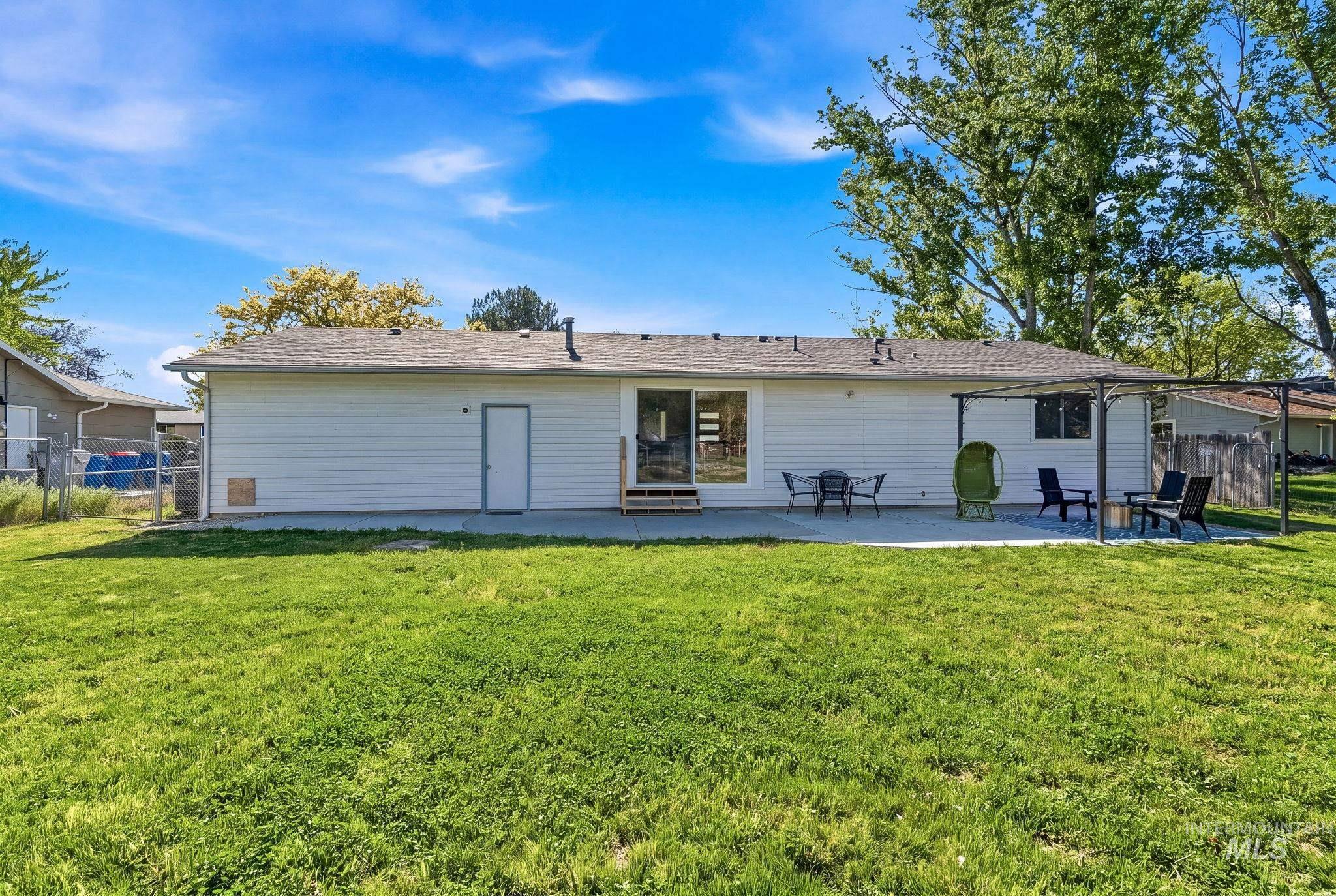3932 W Leland Way, Boise, Idaho 83709-4656, 3 Bedrooms, 2 Bathrooms, Residential For Sale, Price $450,000,MLS 98984988