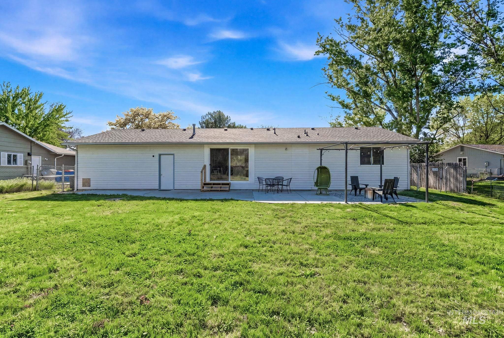 3932 W Leland Way, Boise, Idaho 83709-4656, 3 Bedrooms, 2 Bathrooms, Residential For Sale, Price $450,000,MLS 98984988