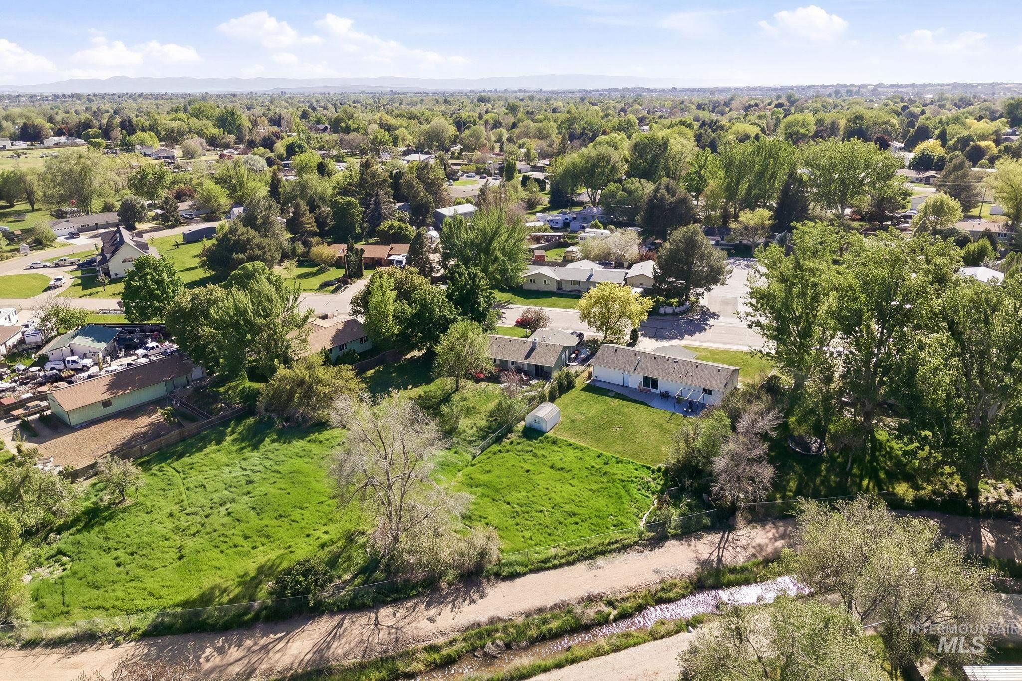 3932 W Leland Way, Boise, Idaho 83709-4656, 3 Bedrooms, 2 Bathrooms, Residential For Sale, Price $450,000,MLS 98984988