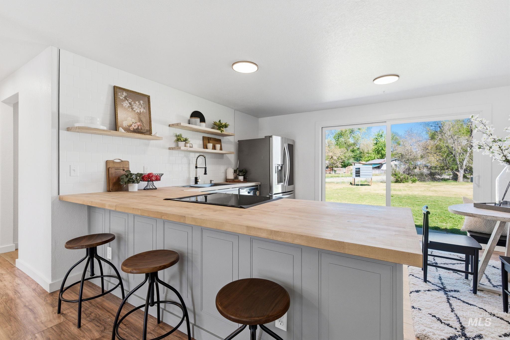 3932 W Leland Way, Boise, Idaho 83709-4656, 3 Bedrooms, 2 Bathrooms, Residential For Sale, Price $450,000,MLS 98984988