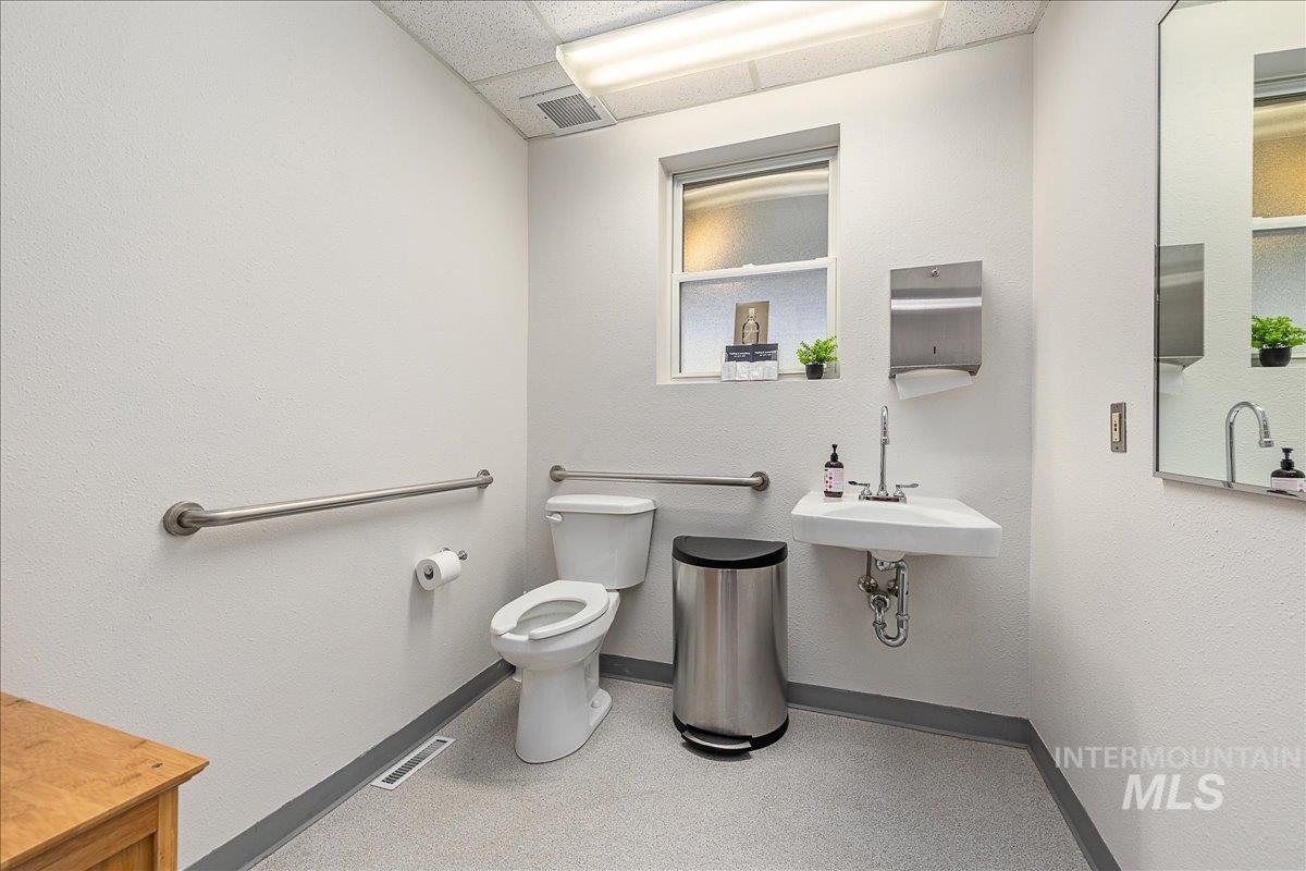 203 W Fort St, Boise, Idaho 83702, 8 Rooms, Business/Commercial For Sale, Price $969,000,MLS 98984989