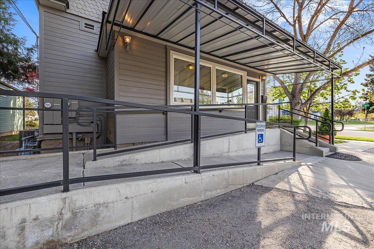 203 W Fort St, Boise, Idaho 83702, 8 Rooms, Business/Commercial For Sale, Price $969,000,MLS 98984989