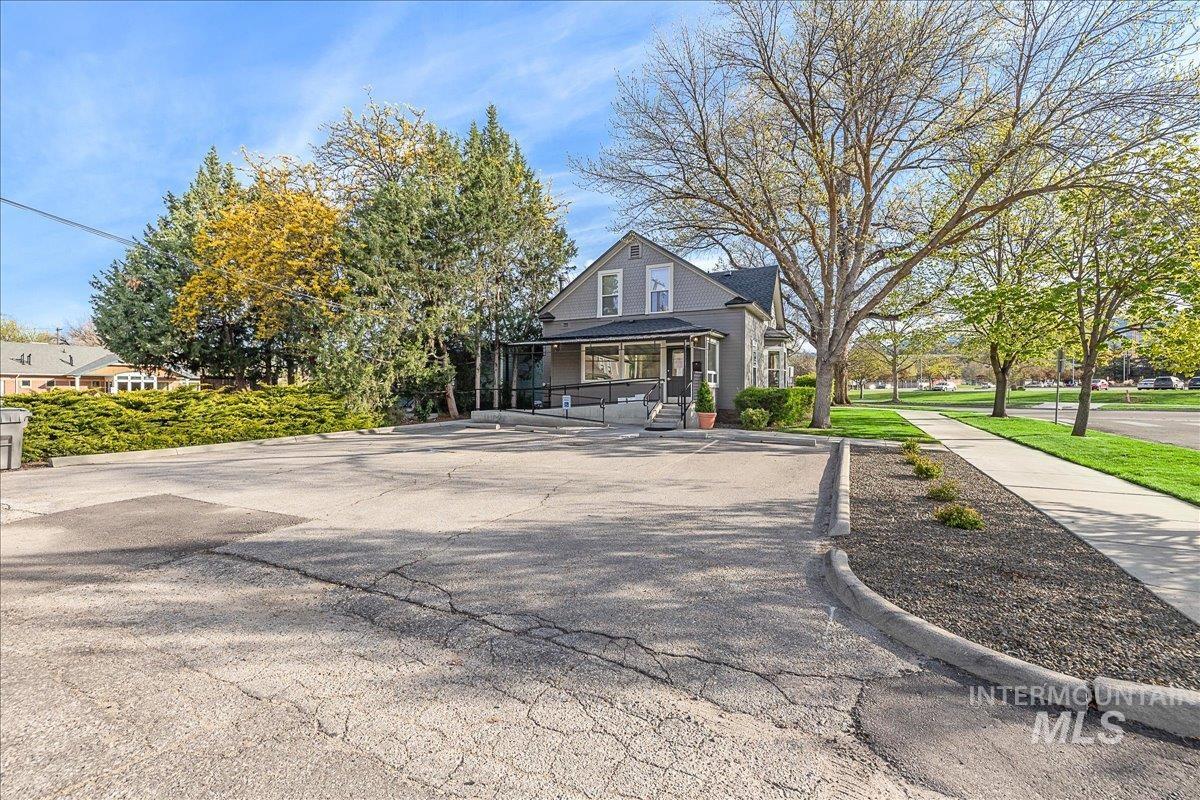 203 W Fort St, Boise, Idaho 83702, 8 Rooms, Business/Commercial For Sale, Price $969,000,MLS 98984989
