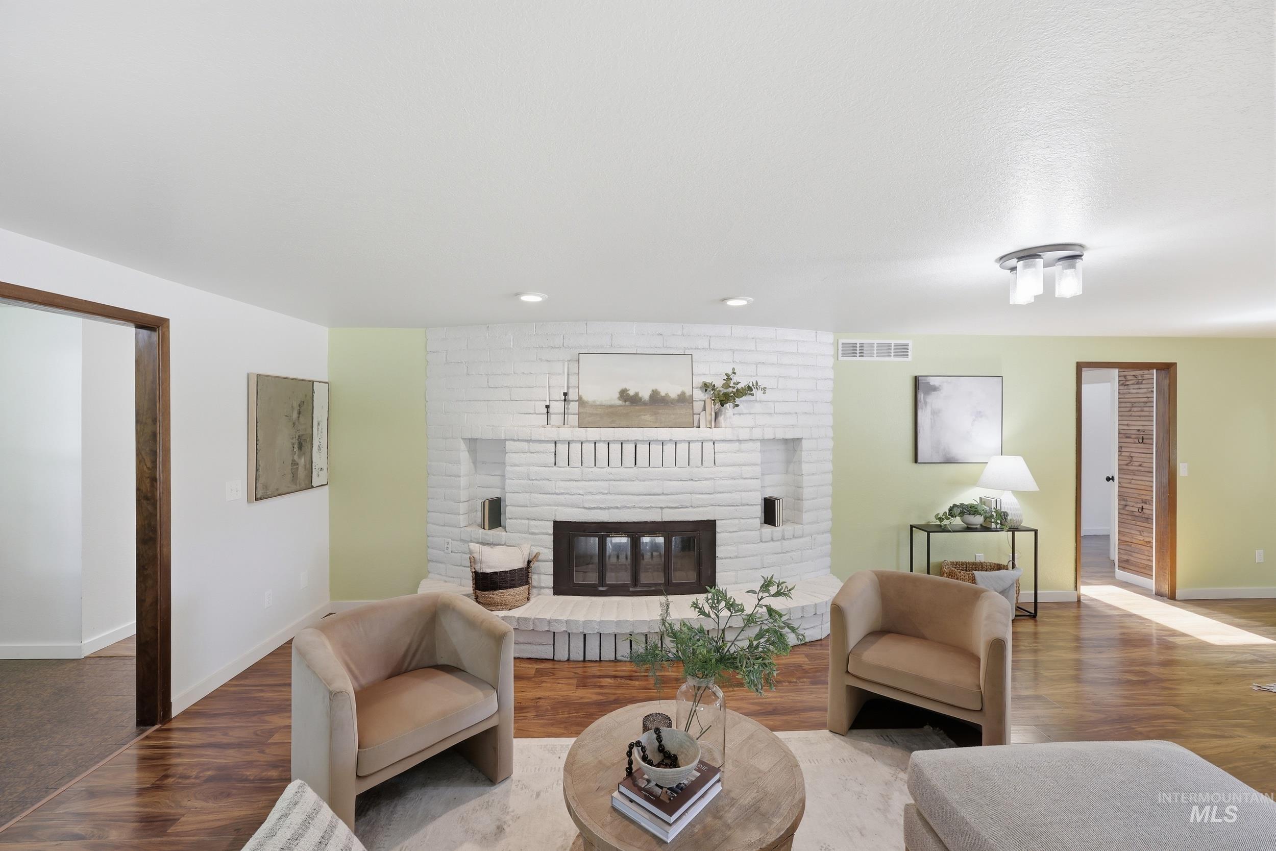 15385 Rosewood St, Caldwell, Idaho 83607, 3 Bedrooms, 3 Bathrooms, Residential For Sale, Price $530,000,MLS 98984990
