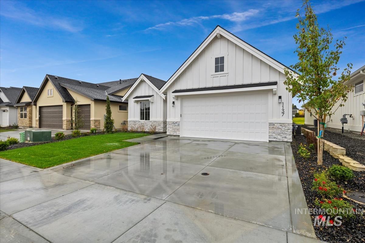 7112 N Canter Trail Ave, Meridian, Idaho 83646, 3 Bedrooms, 2.5 Bathrooms, Residential For Sale, Price $664,900,MLS 98984991