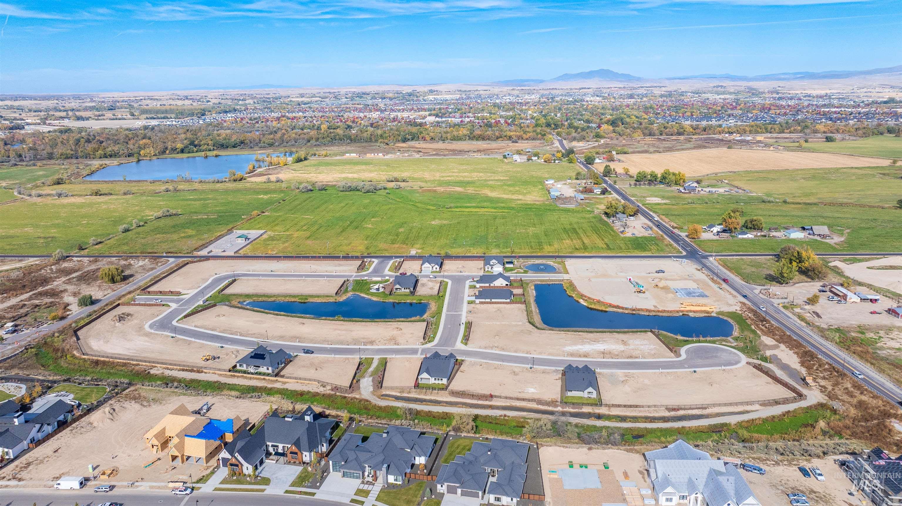 7112 N Canter Trail Ave, Meridian, Idaho 83646, 3 Bedrooms, 2.5 Bathrooms, Residential For Sale, Price $664,900,MLS 98984991