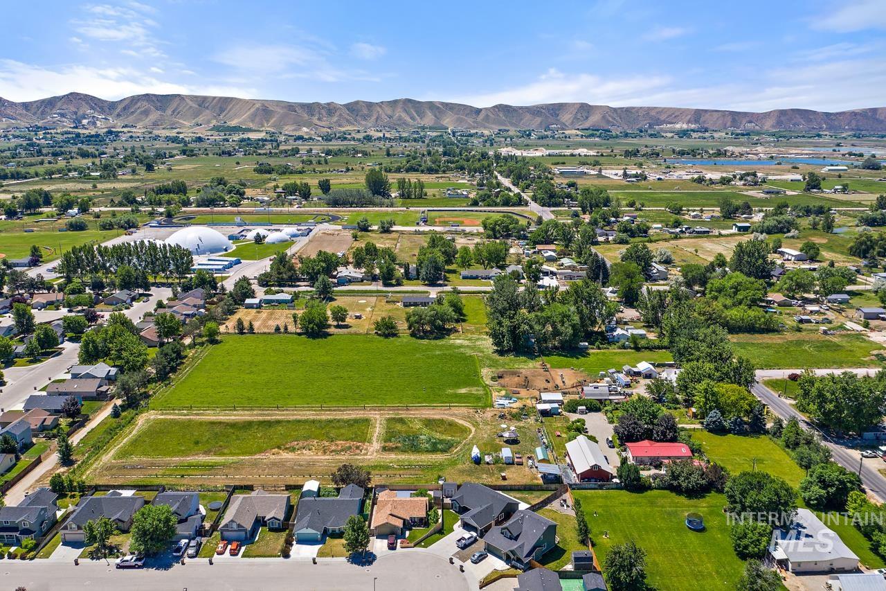 936 S Mill Rd, Emmett, Idaho 83617, Land For Sale, Price $995,000,MLS 98984997
