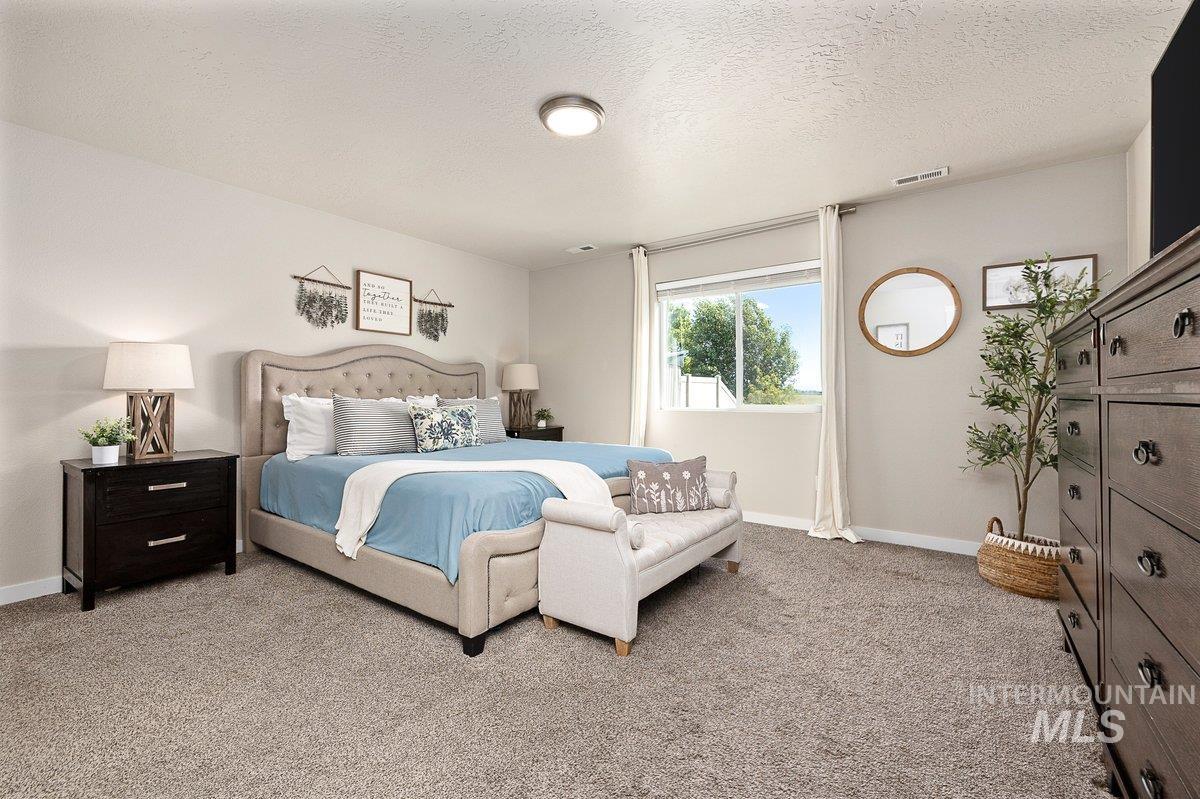 4997 W Grand Rapids Dr, Meridian, Idaho 83646-5747, 4 Bedrooms, 2 Bathrooms, Residential For Sale, Price $457,900,MLS 98985001