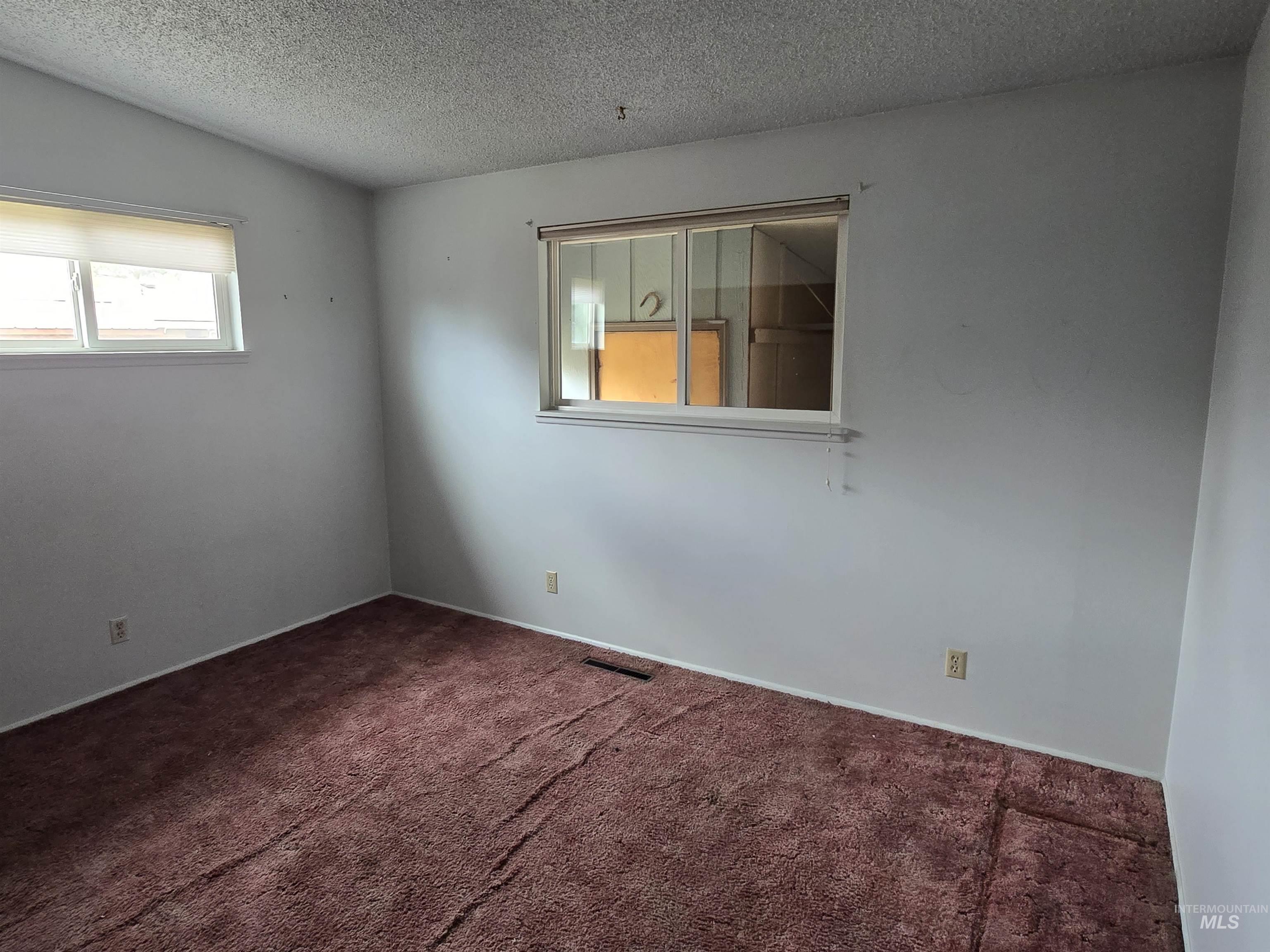1979 Sherry Dr, Twin Falls, Idaho 83301, 3 Bedrooms, 3 Bathrooms, Residential For Sale, Price $295,000,MLS 98985014