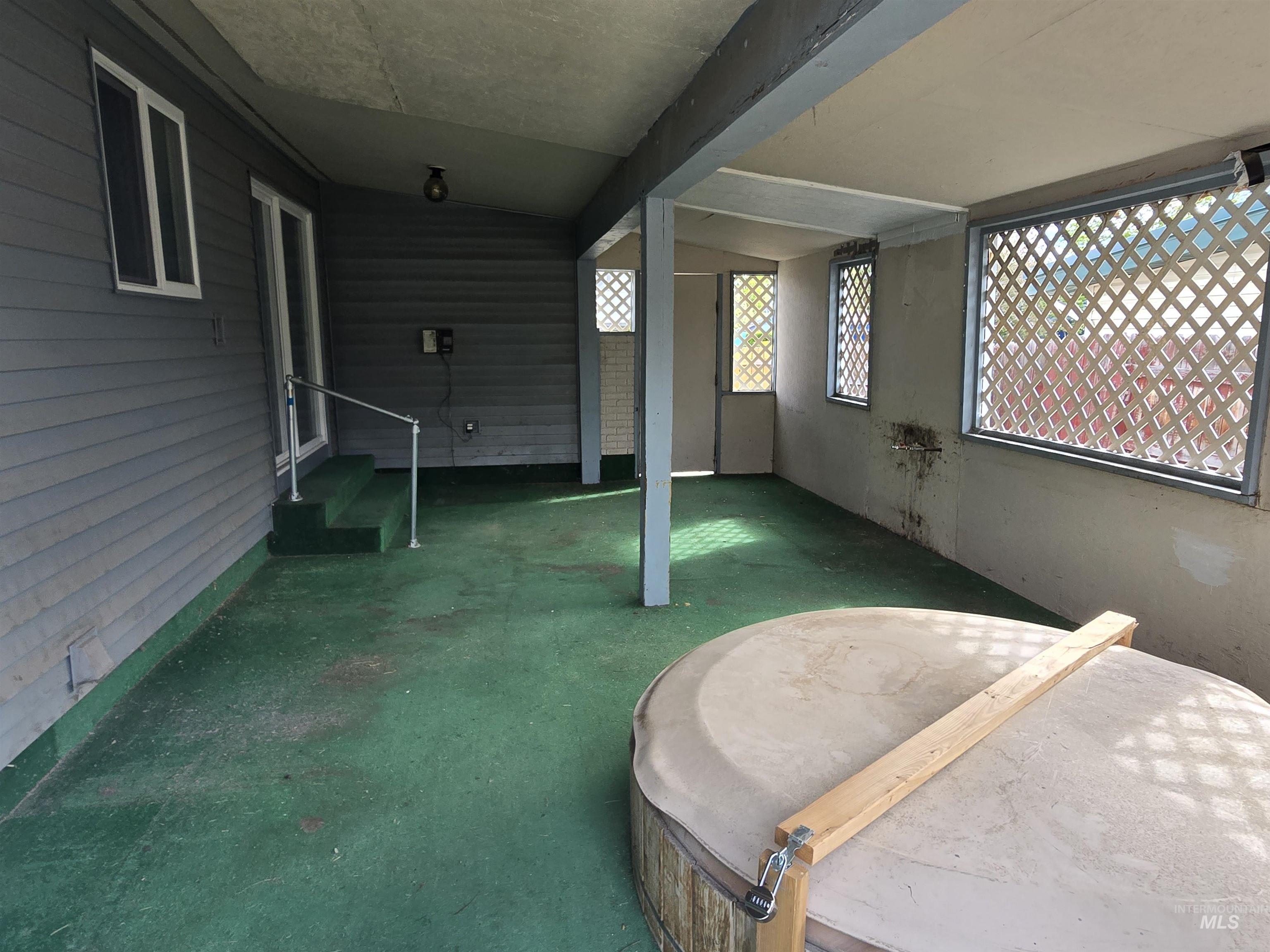 1979 Sherry Dr, Twin Falls, Idaho 83301, 3 Bedrooms, 3 Bathrooms, Residential For Sale, Price $295,000,MLS 98985014