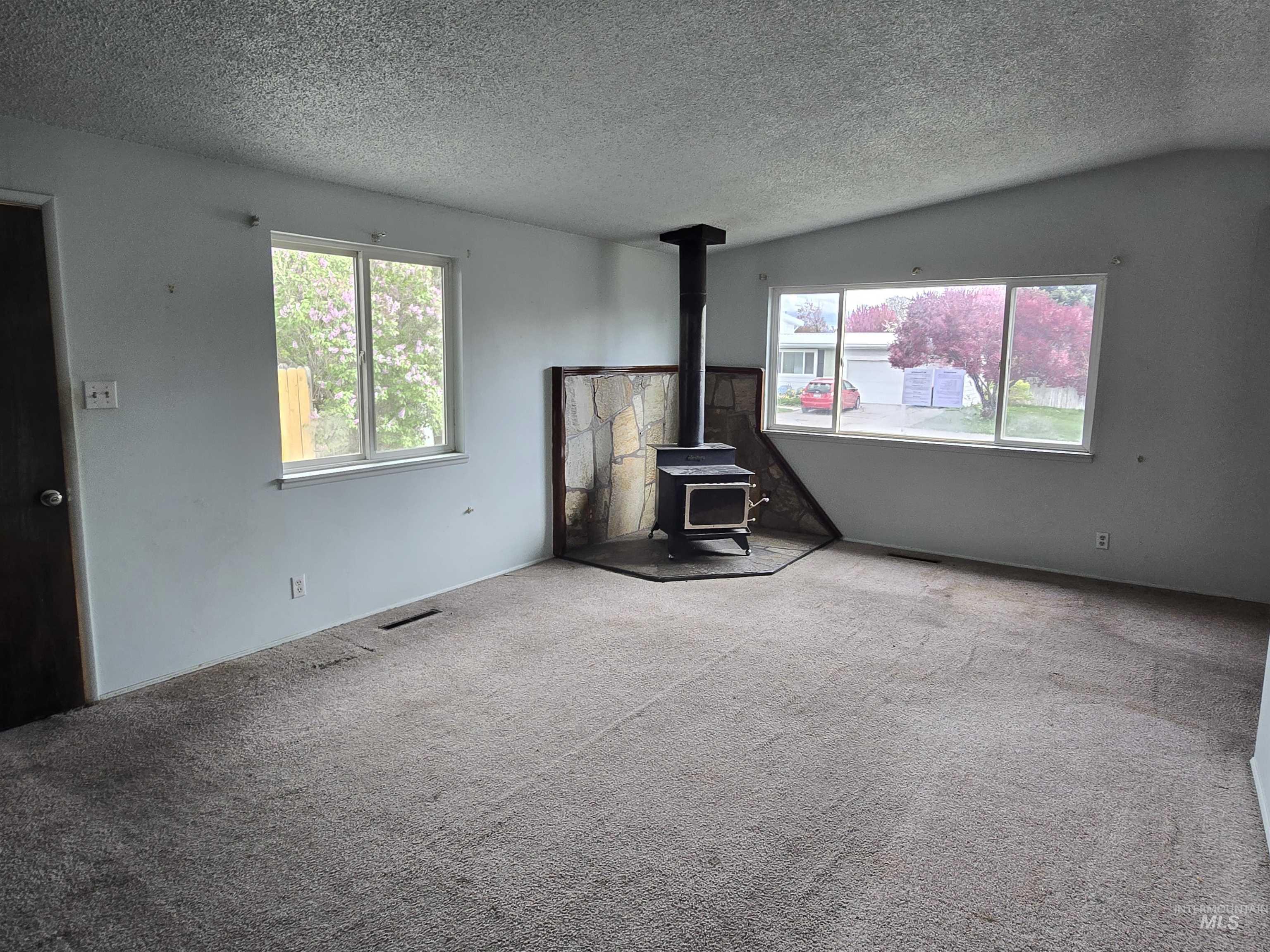 1979 Sherry Dr, Twin Falls, Idaho 83301, 3 Bedrooms, 3 Bathrooms, Residential For Sale, Price $295,000,MLS 98985014